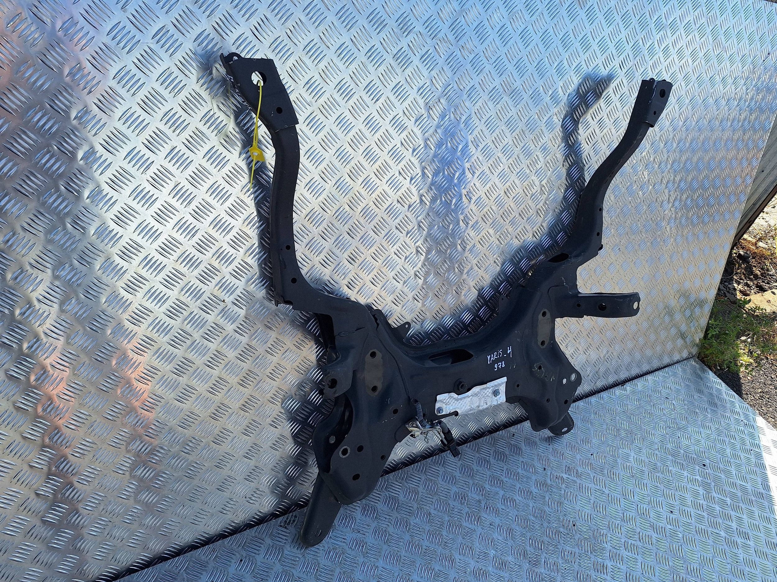 axle beam axle beam subframe front TOYOTA YARIS IV 20-26