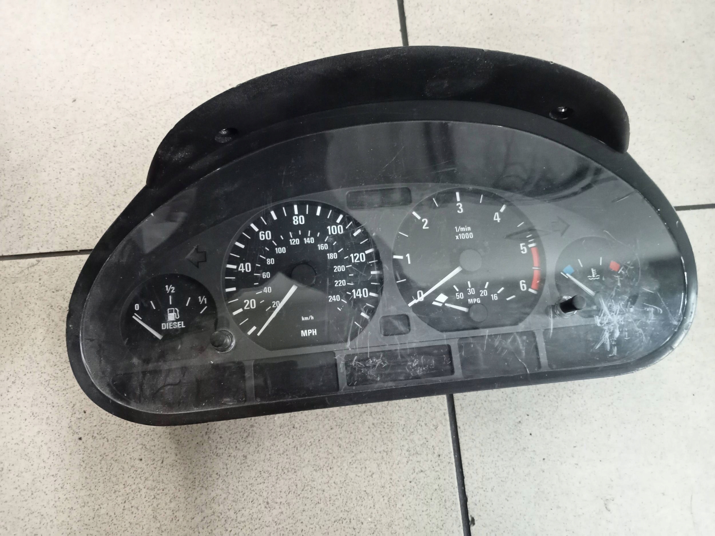 Licznik BMW 3 E46 2.0 d 6932900 anglik