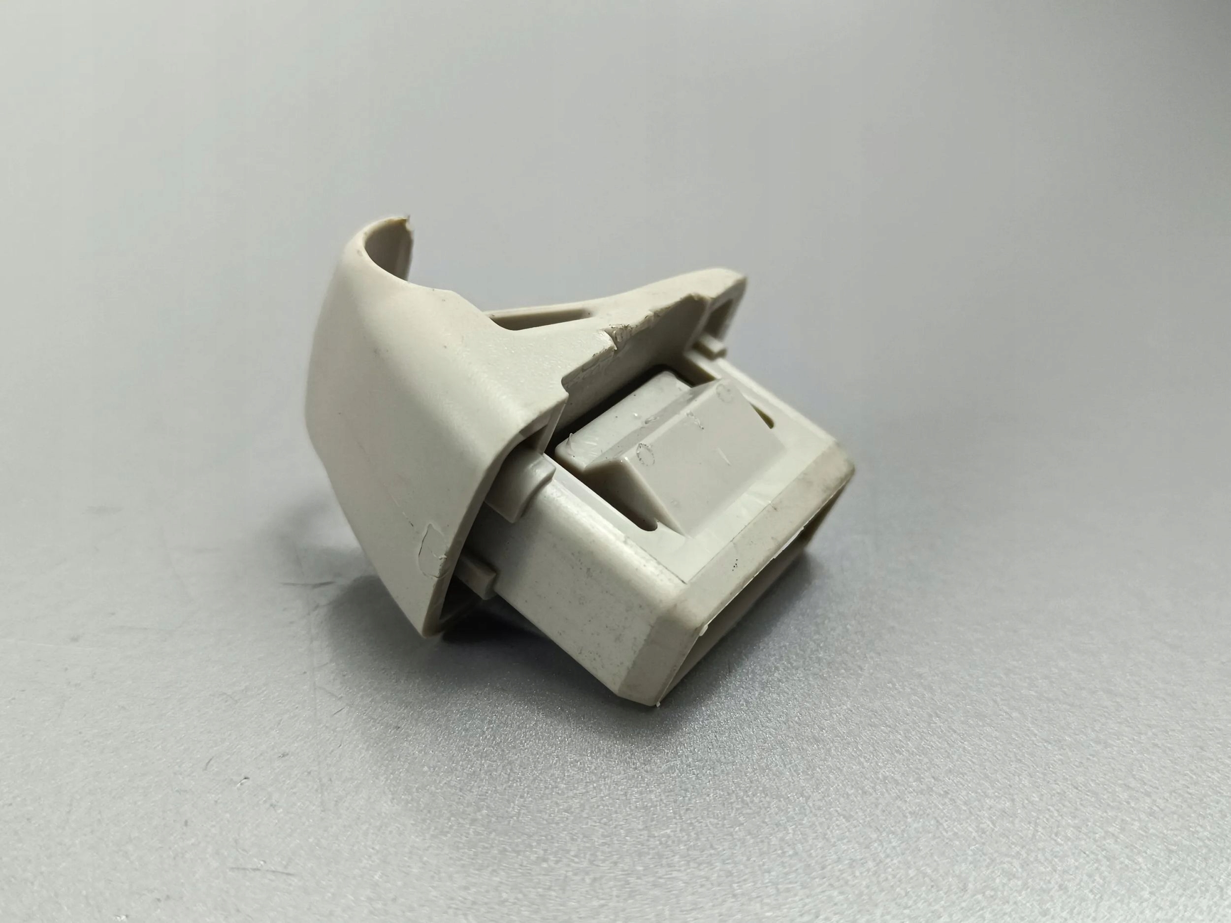 2020 mitsubishi ECLIPSE CROSS Держатель Защита