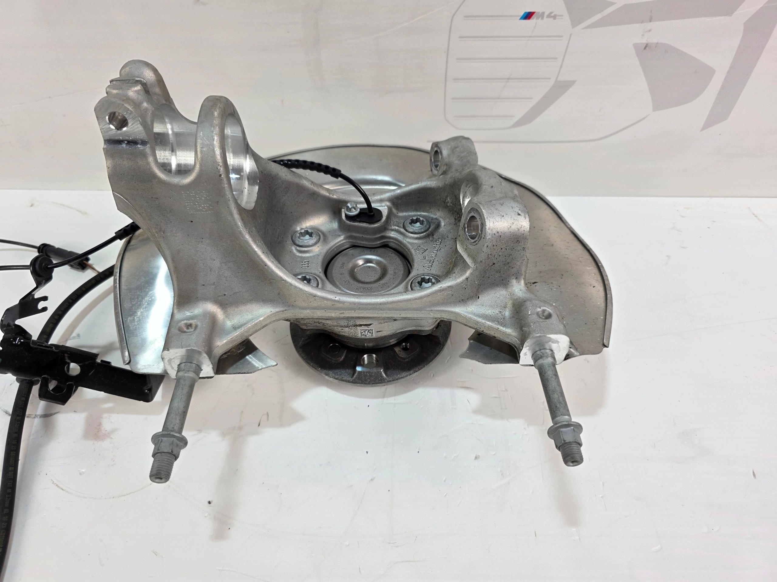 swing left front BMW M2 G87 M3 G80 M4 G82 8095663 8093711
