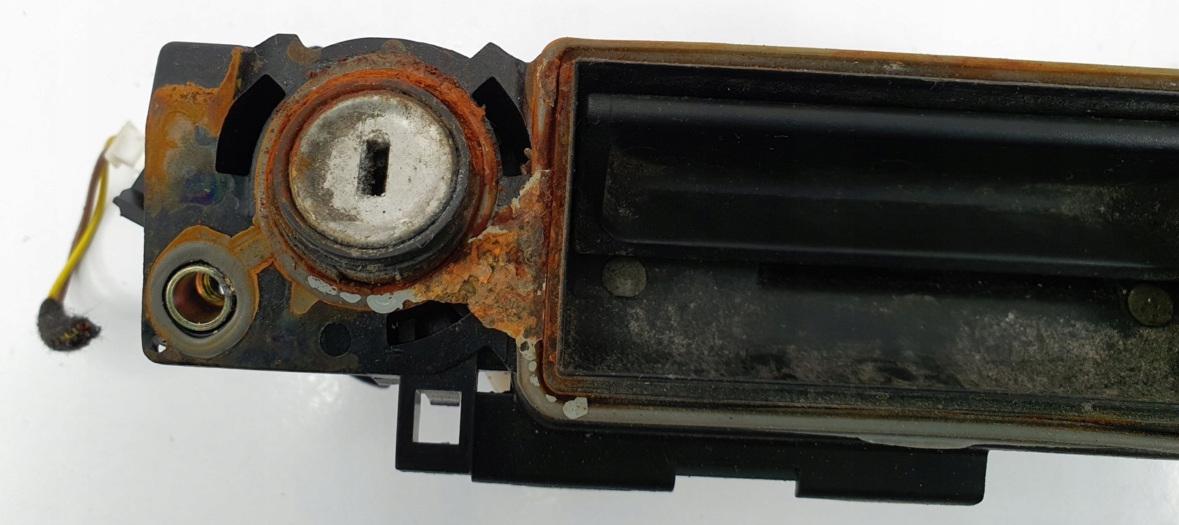 KLAMKA ZAMEK KLAPY TYL MERCEDES W203 A2037500693 Part manufacturer Mercedes Benz original OE