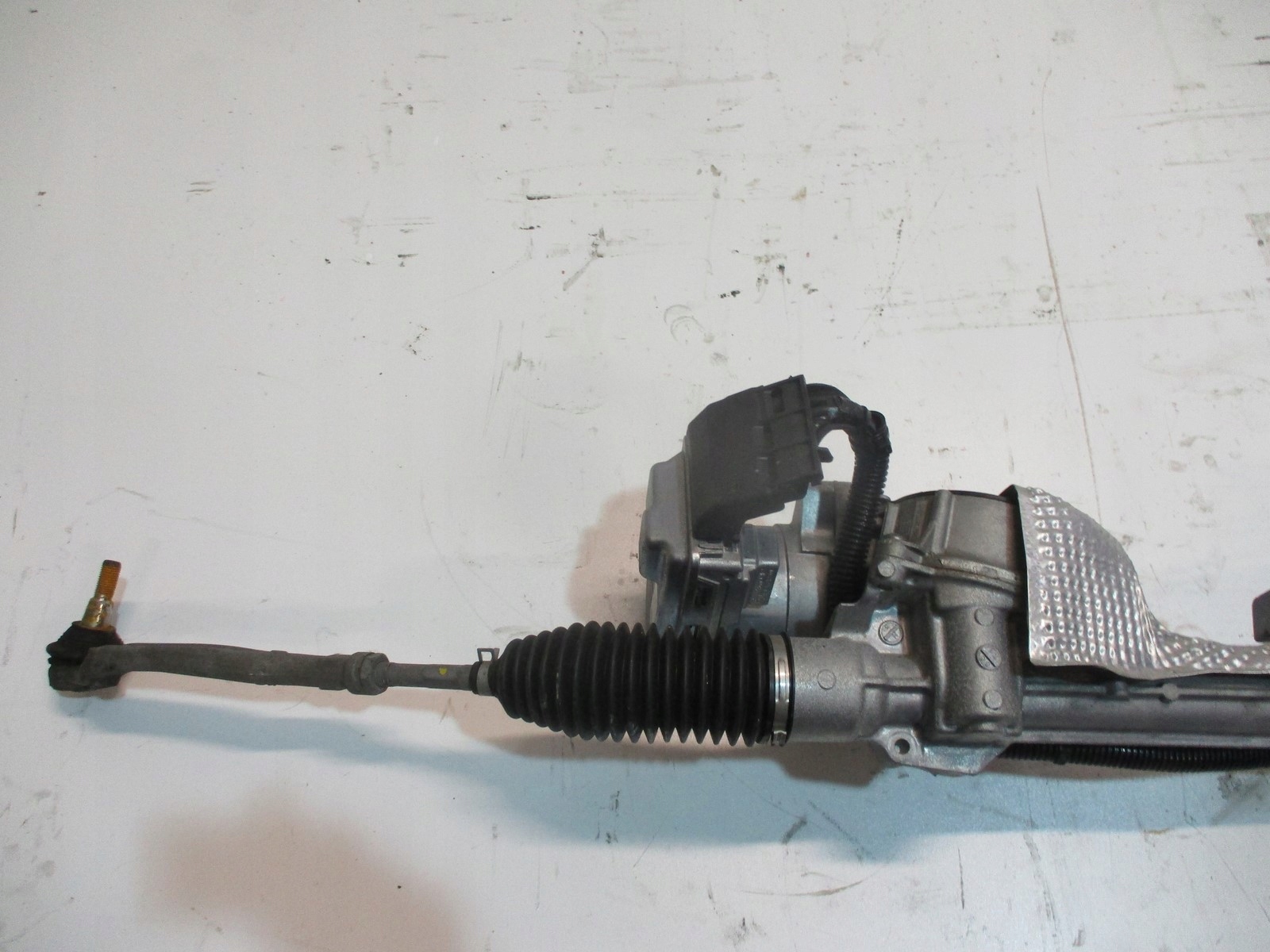BOÎTER DIRECTION PEUGEOT RIFTER 9824390180