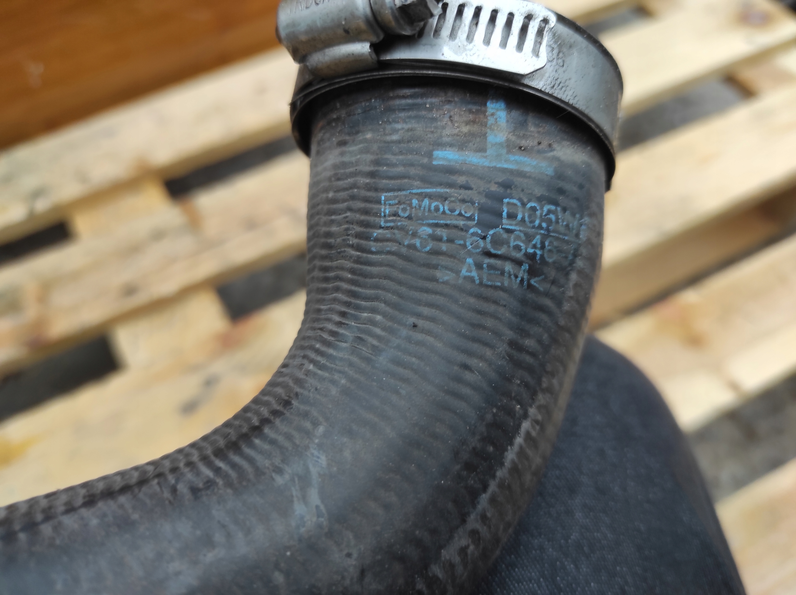 hadice trouba intercoolera FORD FOCUS MK3 CV61-6C646-AE