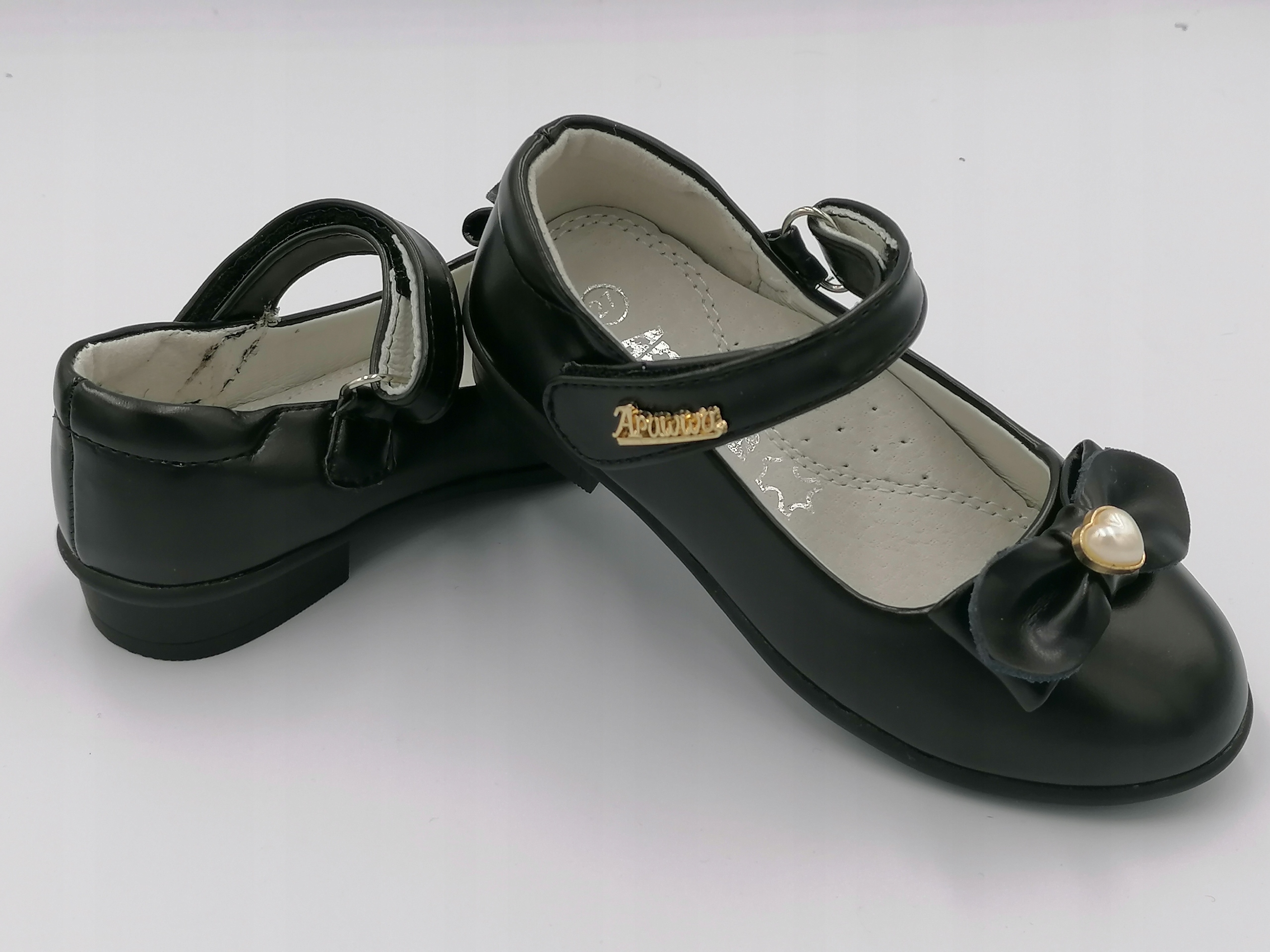 PANTOFELKI BALERINKI w.skóra profil r.29 / 17,9cm Marka Apawwa