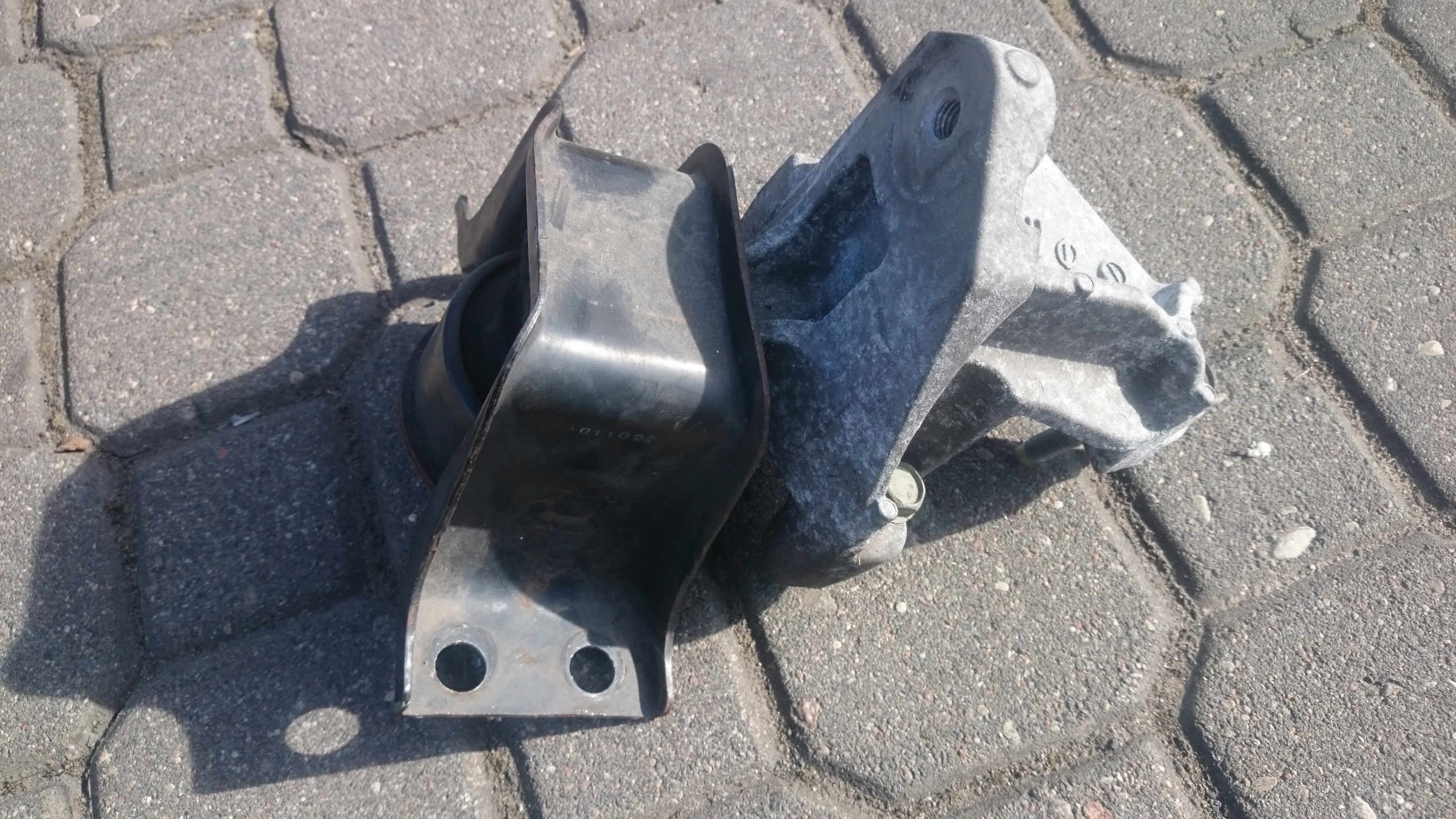 КРЕПЛЕНИЕ ДВИГАТЕЛЯ RENAULT NISSAN JUKE 1.5 DCI