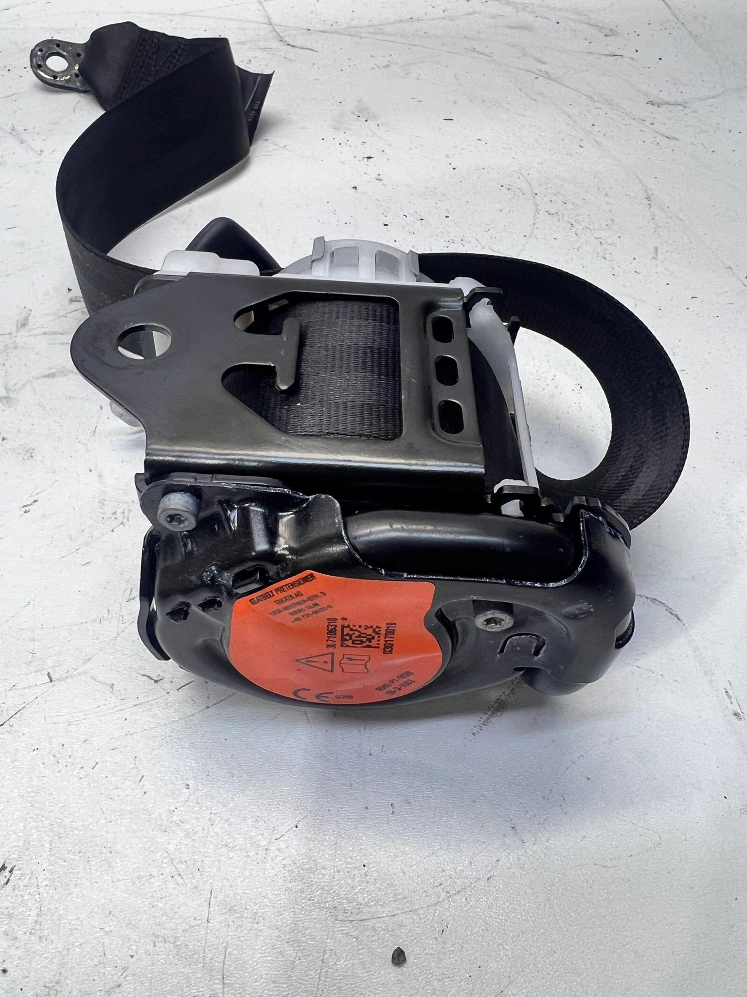 Gurten Sicherheits mitte AUDI A6 C7 4G0857807C