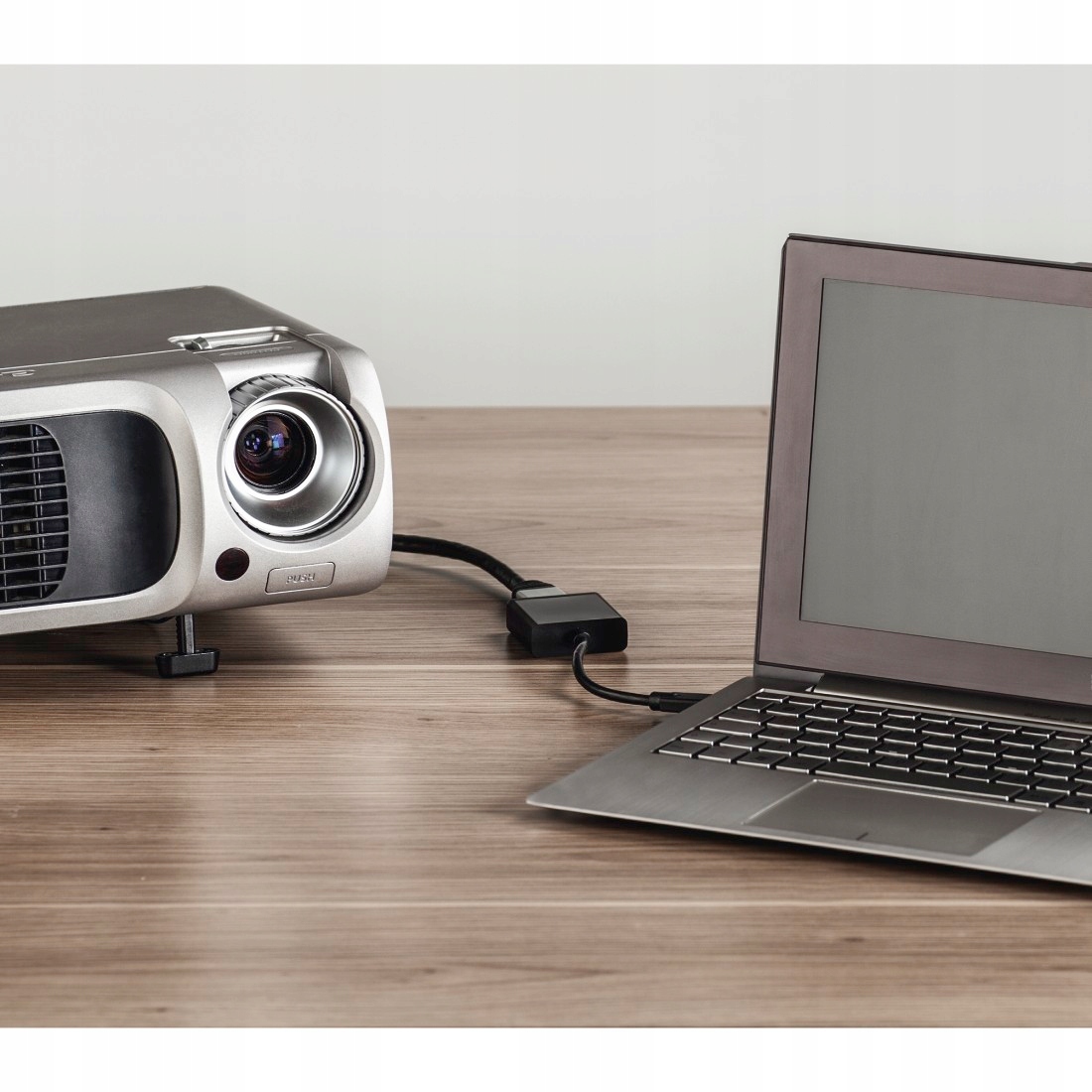 Hama Adapter USB Typ C - HDMI Ultra HD JAKOŚĆ Marka Hama