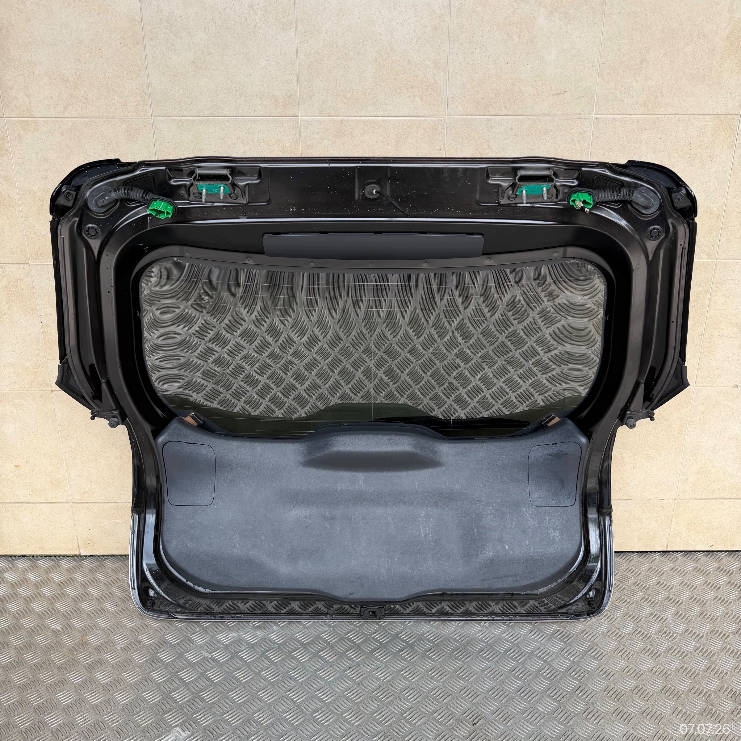 boot doors complete TOYOTA YARIS CROSS 2023 ROK KAMERA