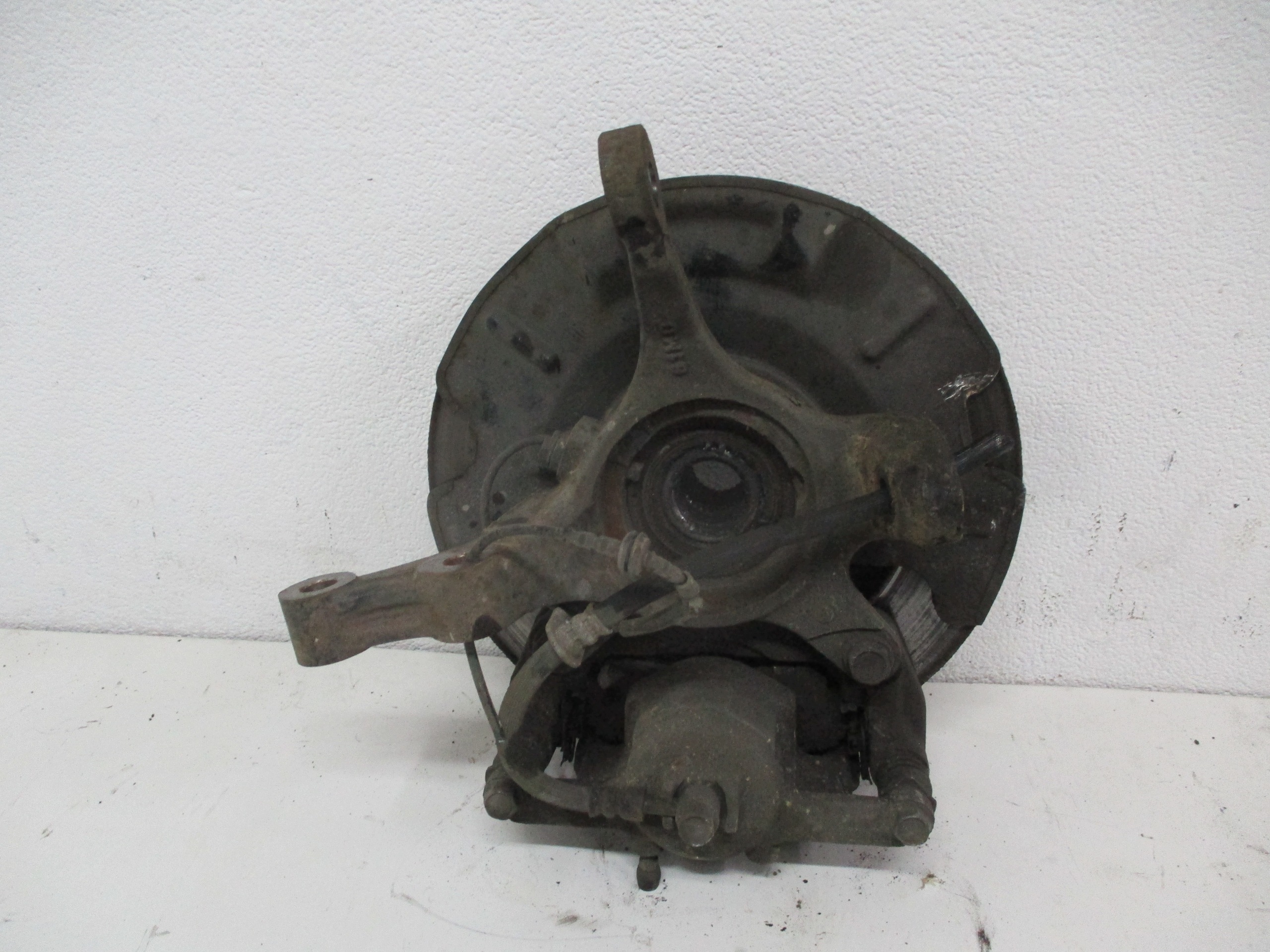 swing front Suzuki Vitara III 16r 1.6i right