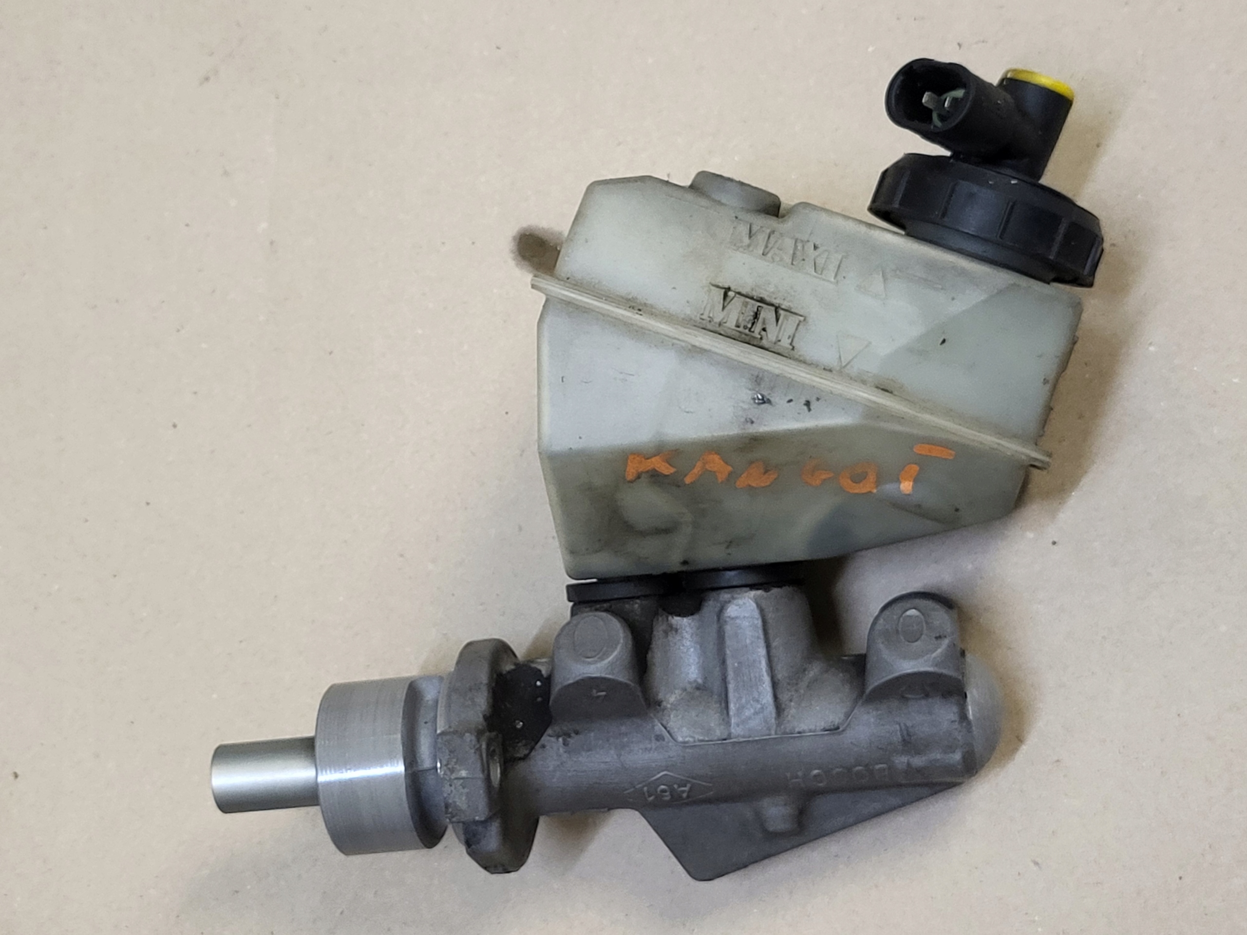 serbatoio LIQUIDO Pompa freno RENAULT KANGOO e OE EU