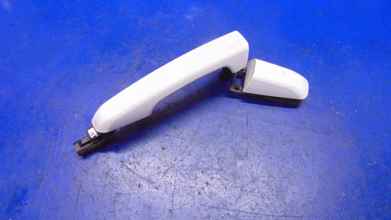 handle exterior right front LAND ROVER RANGE EVOQUE and L538 11-18R