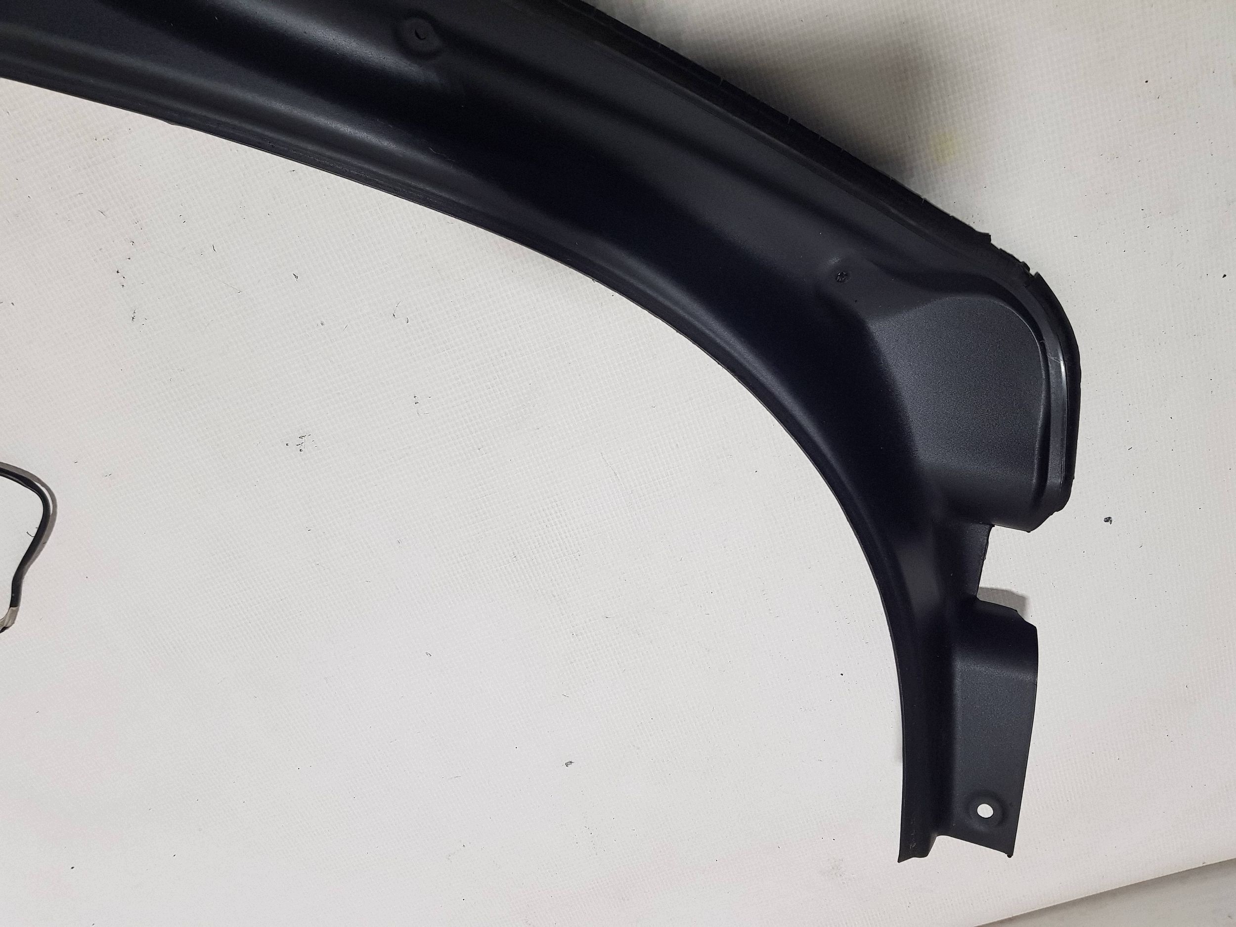 gasket sensor cover moulding RYNNA bonnet boot left MERCEDES ML W164