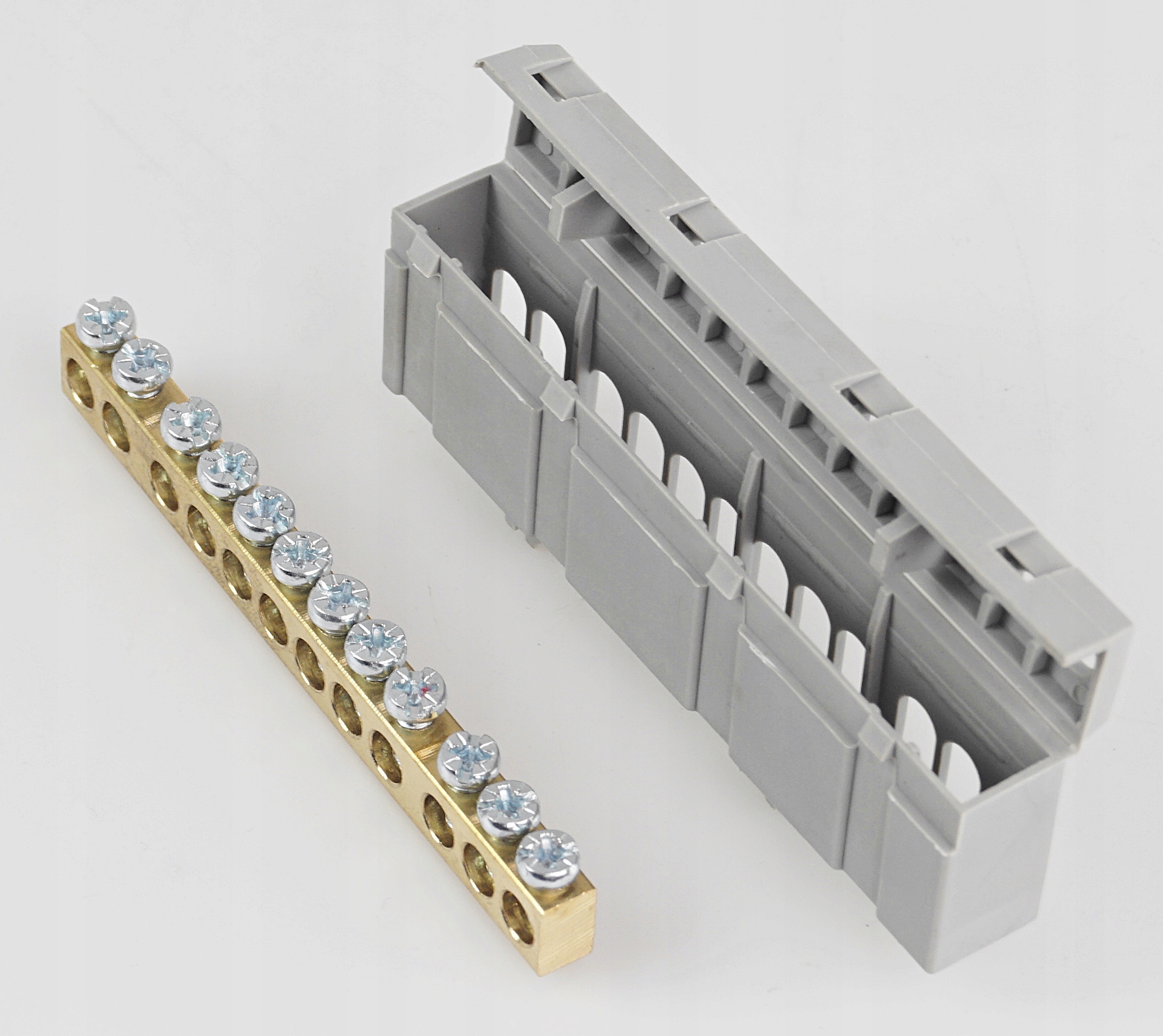 MOSTEK W OBUDOWIE LISTWA ZACISKOWA 12P SZARA Marka Adelid