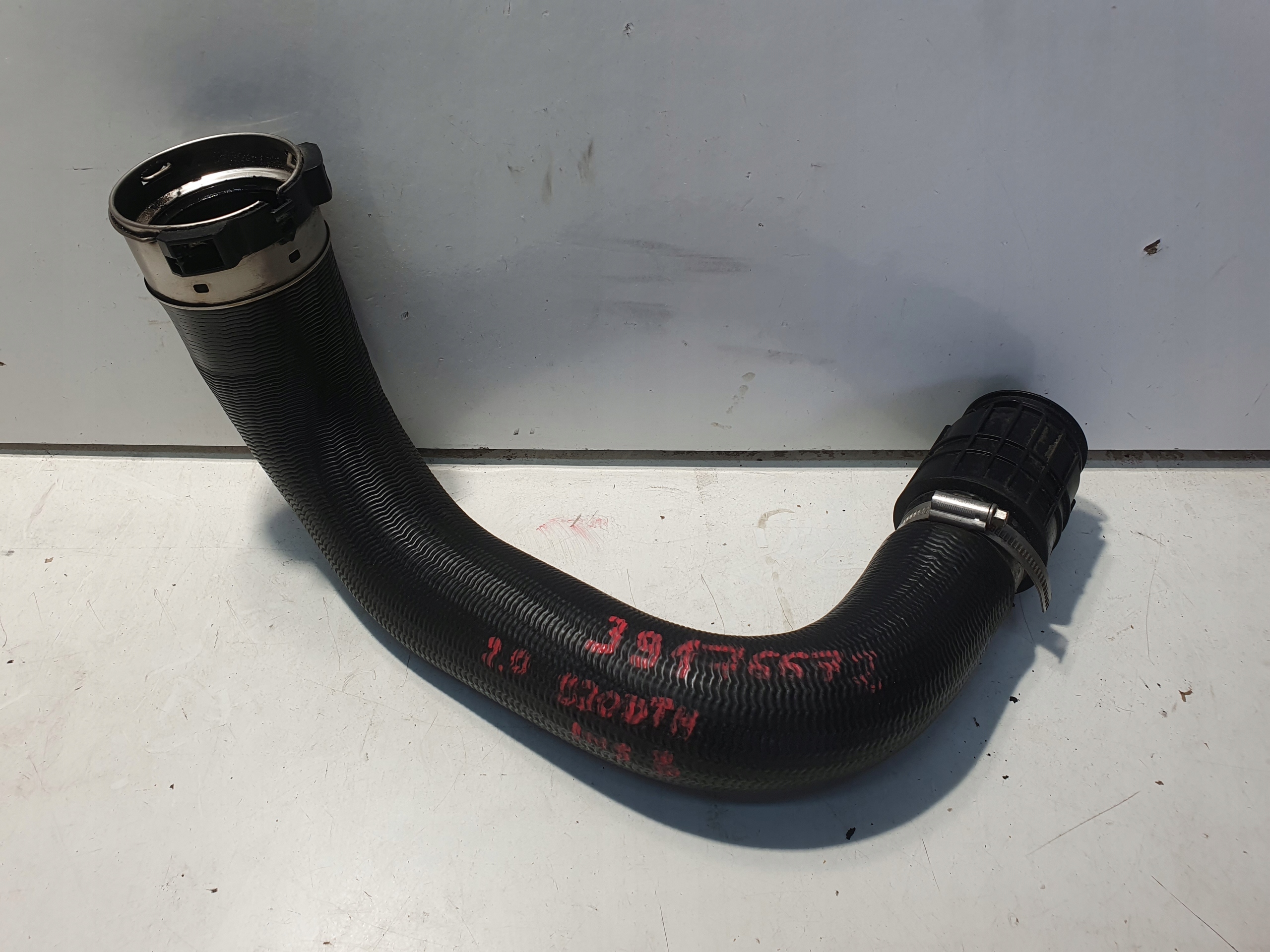 INSIGNIA B rohr PRZWOD intercooler 39176672 2.0 D