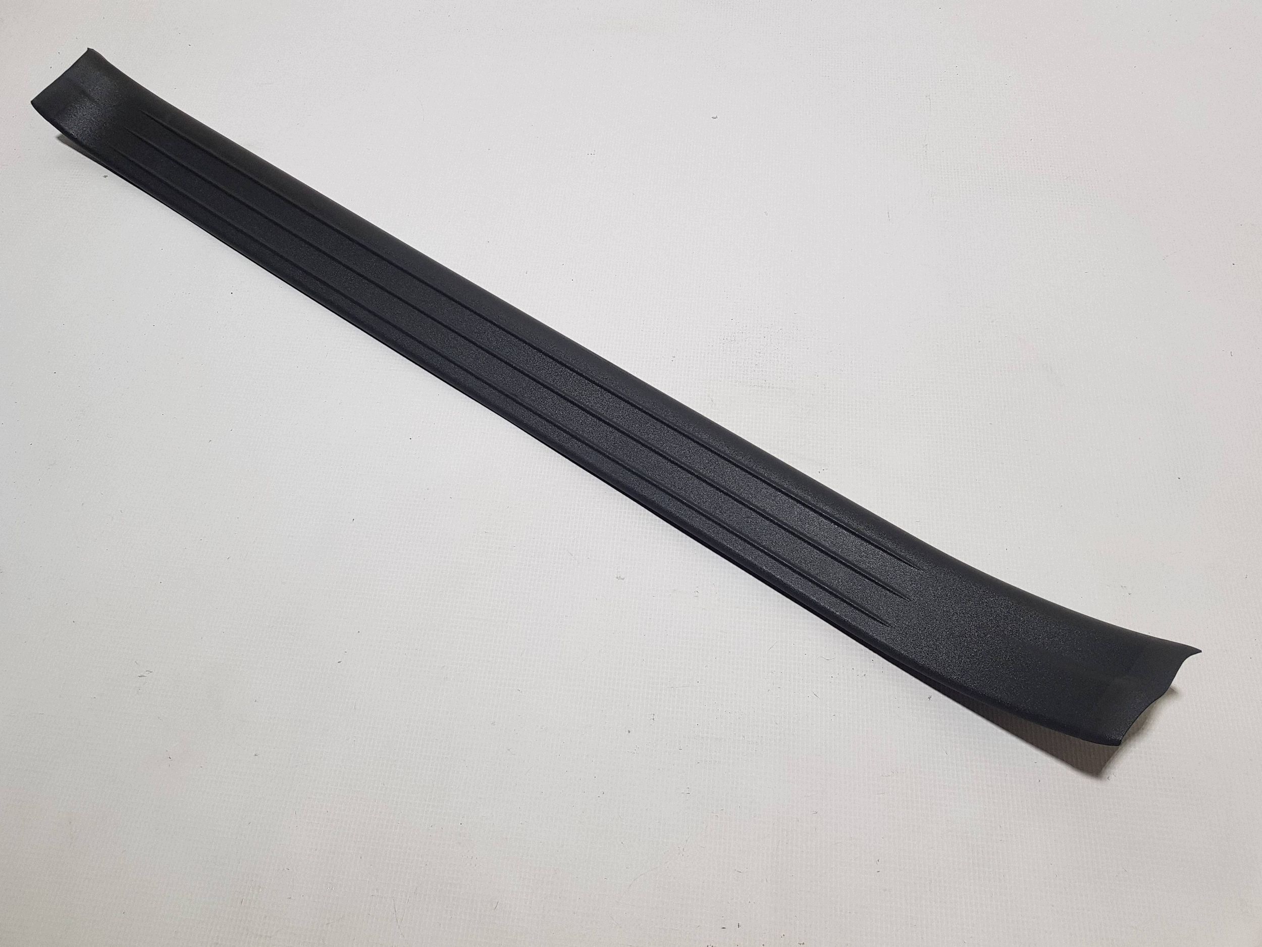 MERCEDES SL R230 moulding threshold cap left A2306800135