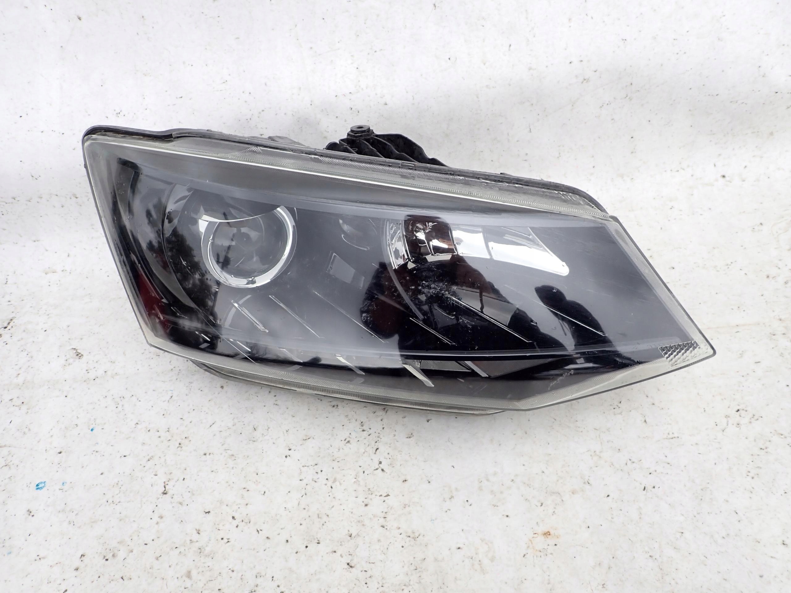 SKODA FABIA III 3 14-18 light front front right