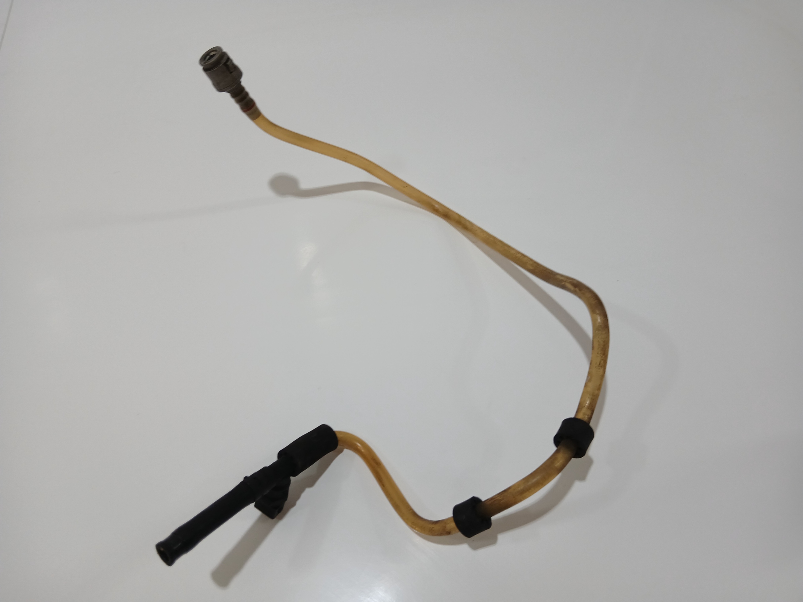 prijenos crijevo goriva BMW E60 E61 204D4 OE (4642319 )