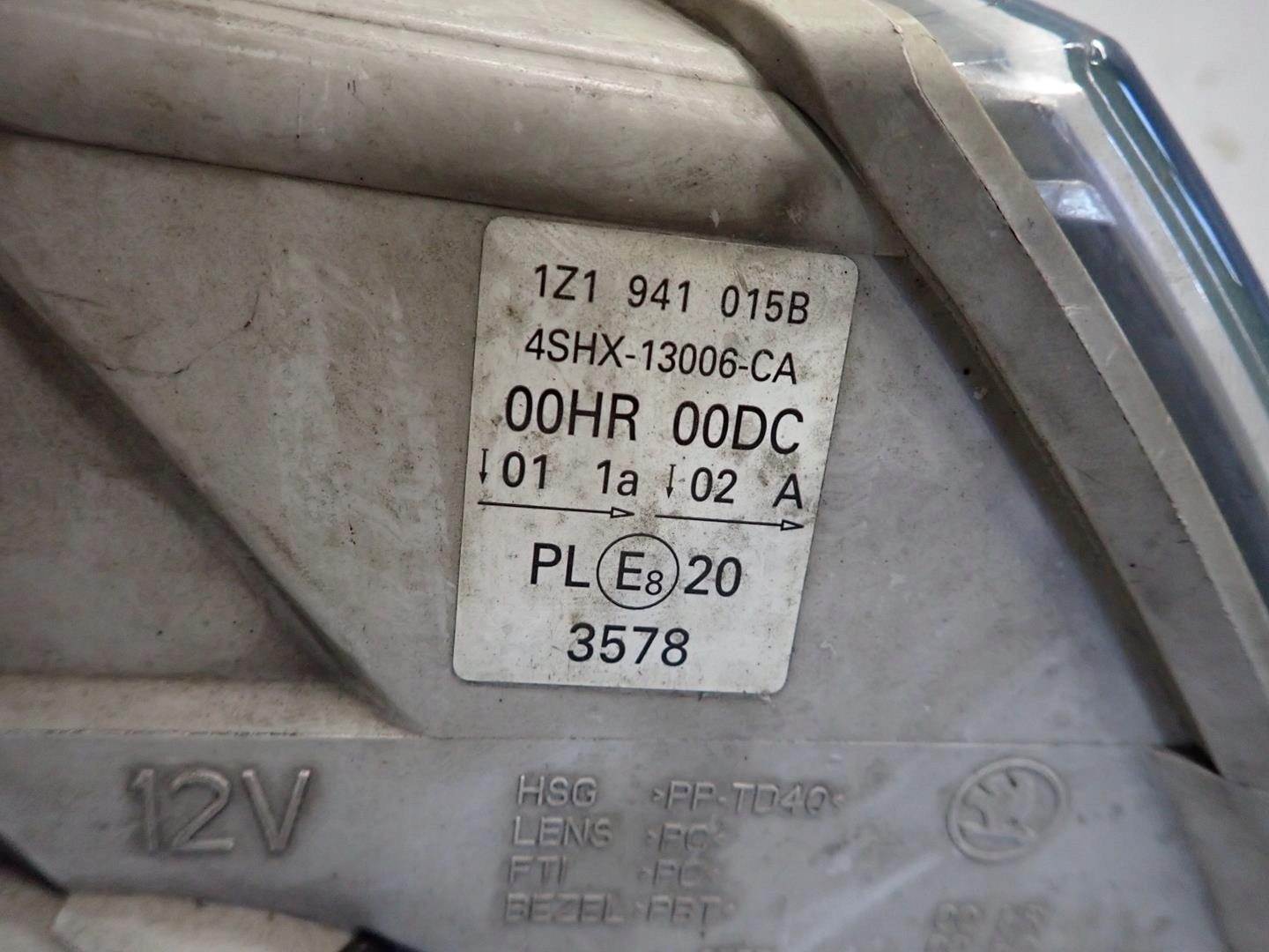 light front front left SKODA OCTAVIA II XENON 2004-2008 1Z1941015B