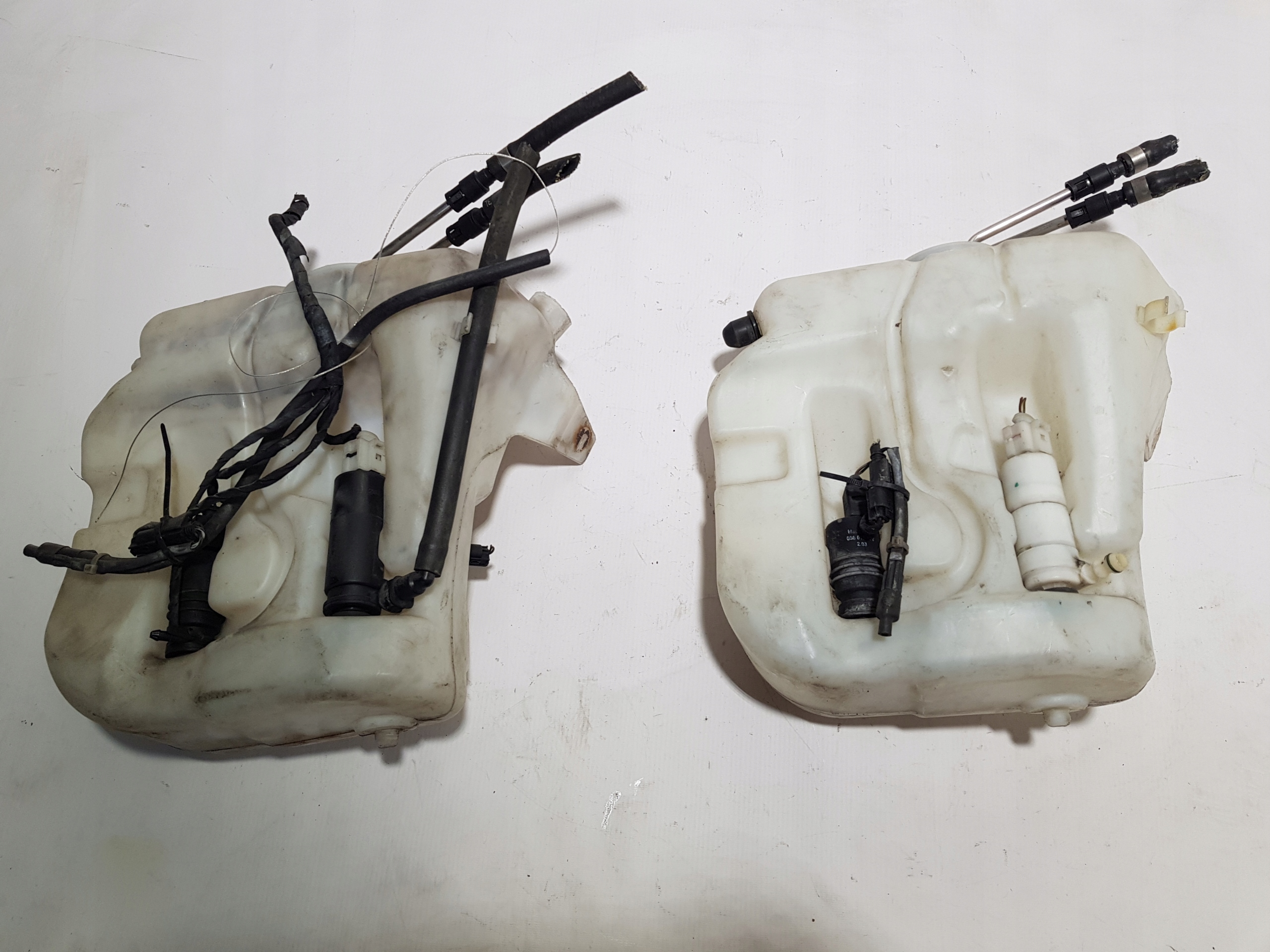 Behälter Spritzdüse MERCEDES R230 A2308690020