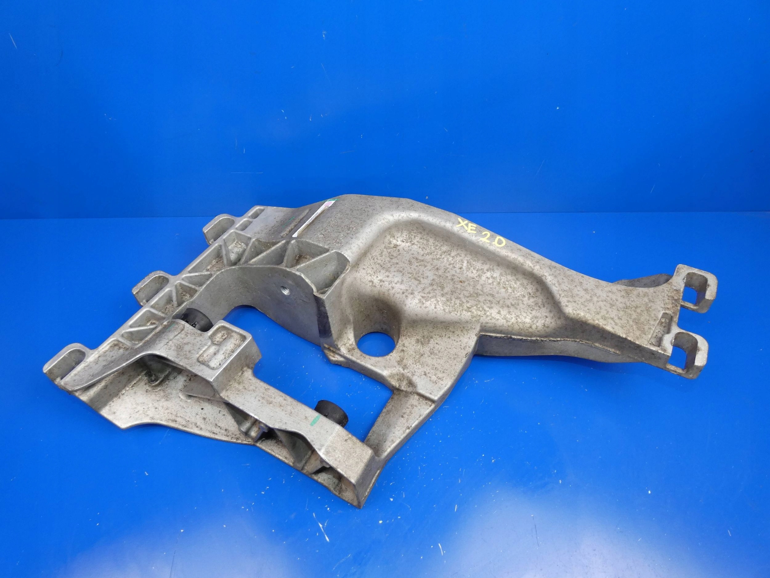 JAGUAR XE X760 XF X260 F-PACE 2.0 D Support Support plaque Poignée MOSTU