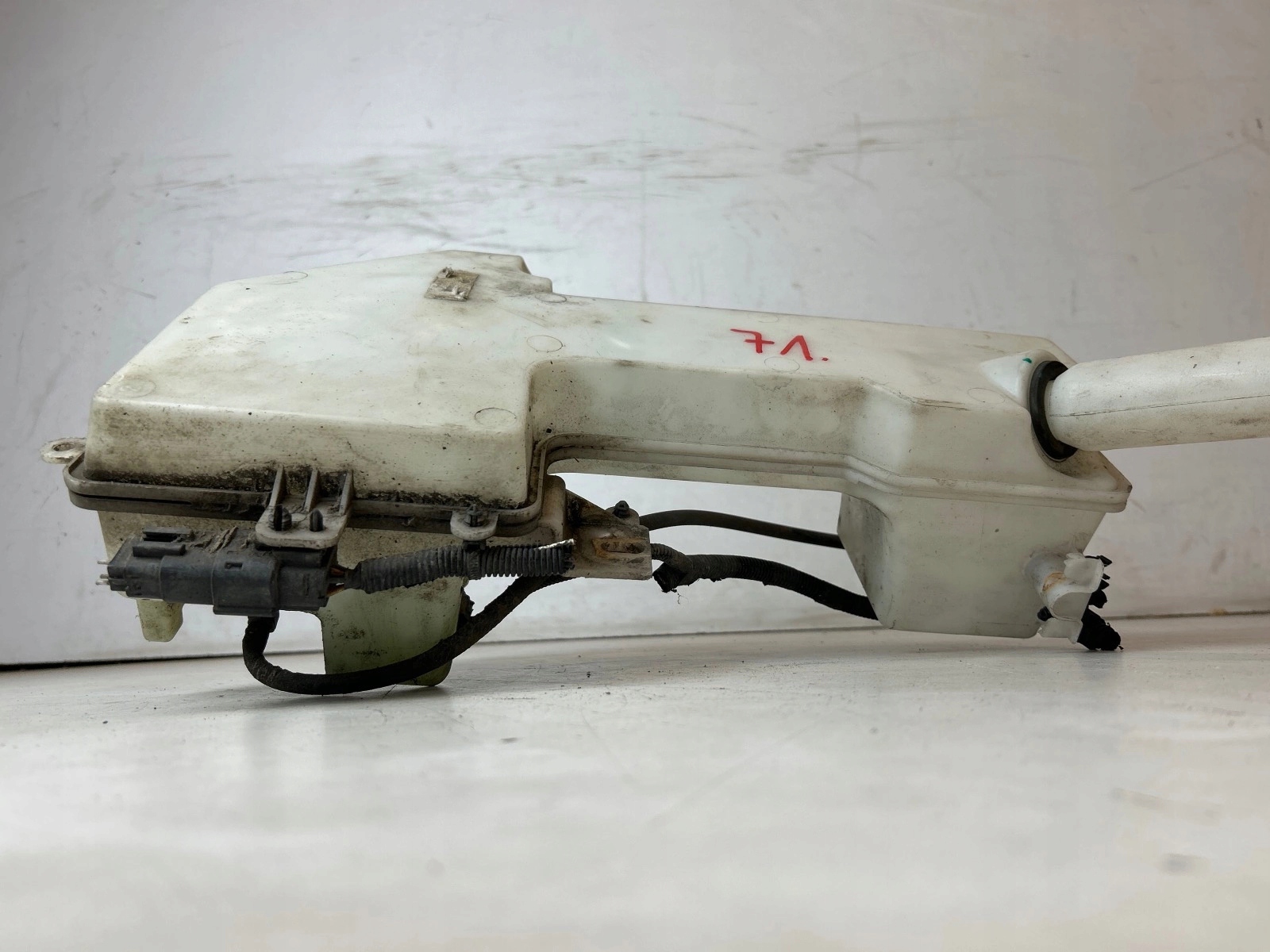washer fluid tank Ford Transit Custom MK8