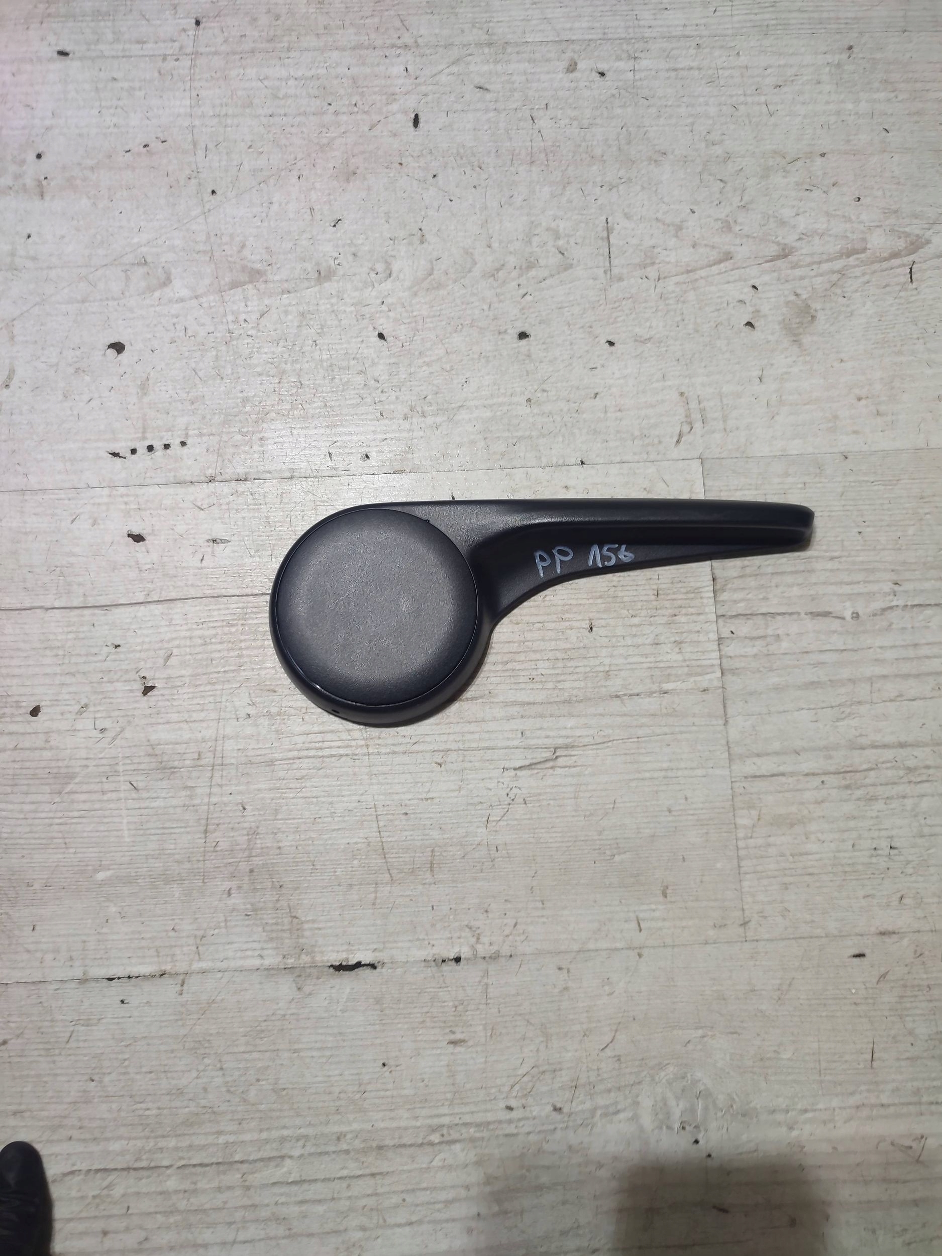 Mercedes-Benz GLA W156 2015 bracket do control siedziska