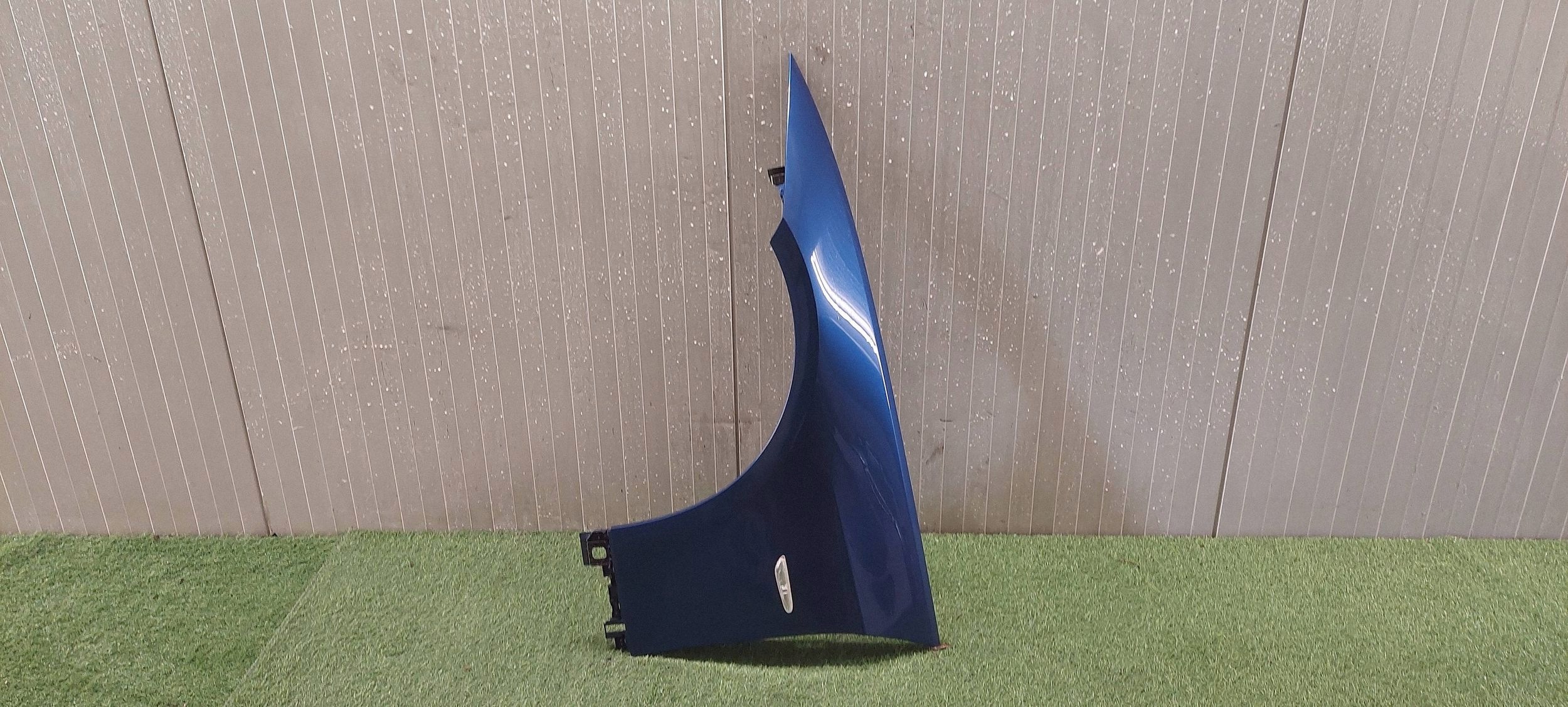parafango sinistra BMW 3 E92 E93 06-13 Originale LAK: A51/5 MONTEGO BLAU