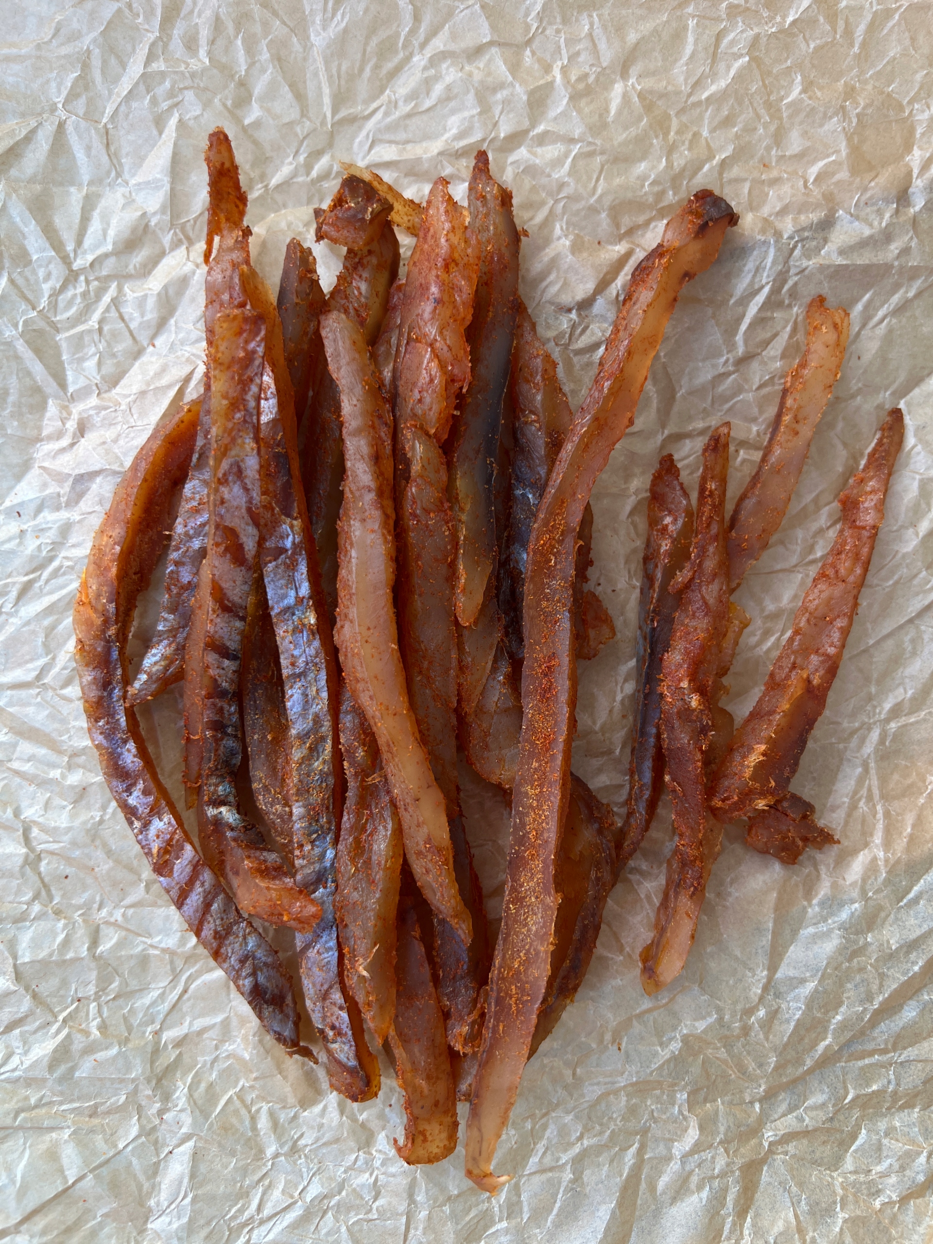 Levně Sušené proužky z karmínu se sladkou paprikou 1 kg svačinka k pivu