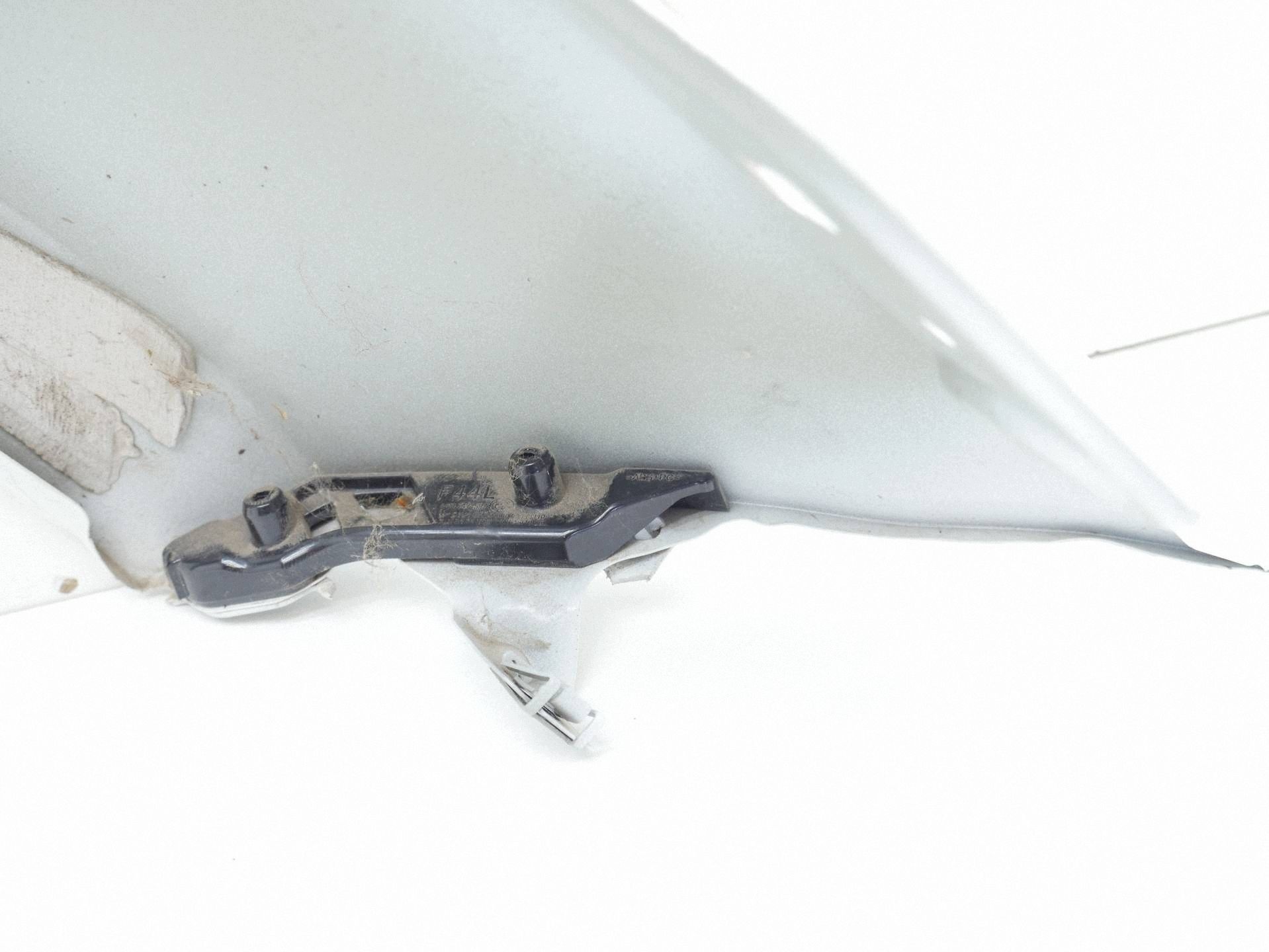 fender left front front BMW F44 300