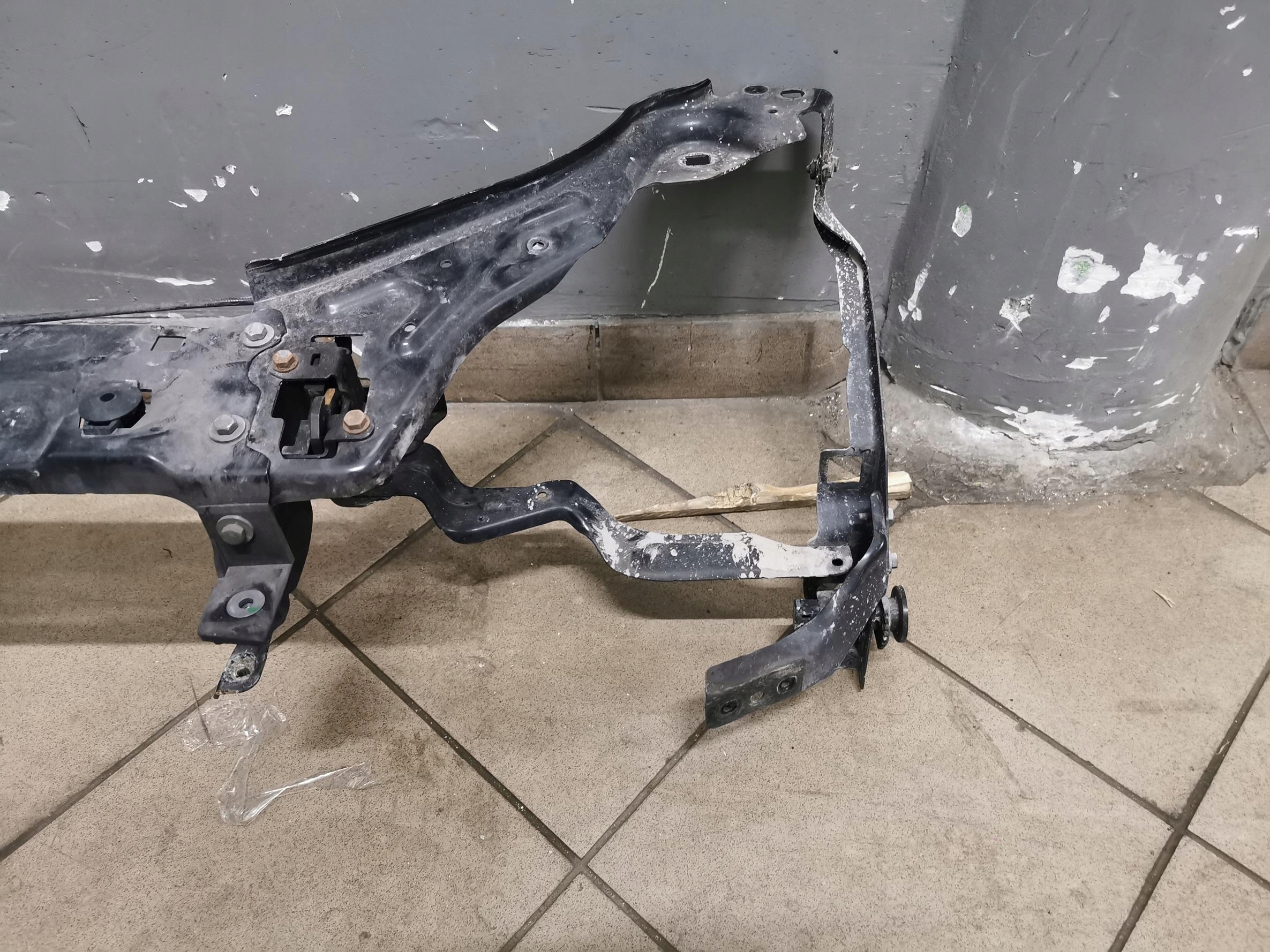 support panel for radiators pillar MERCEDES C-KLASA W204 LIFT