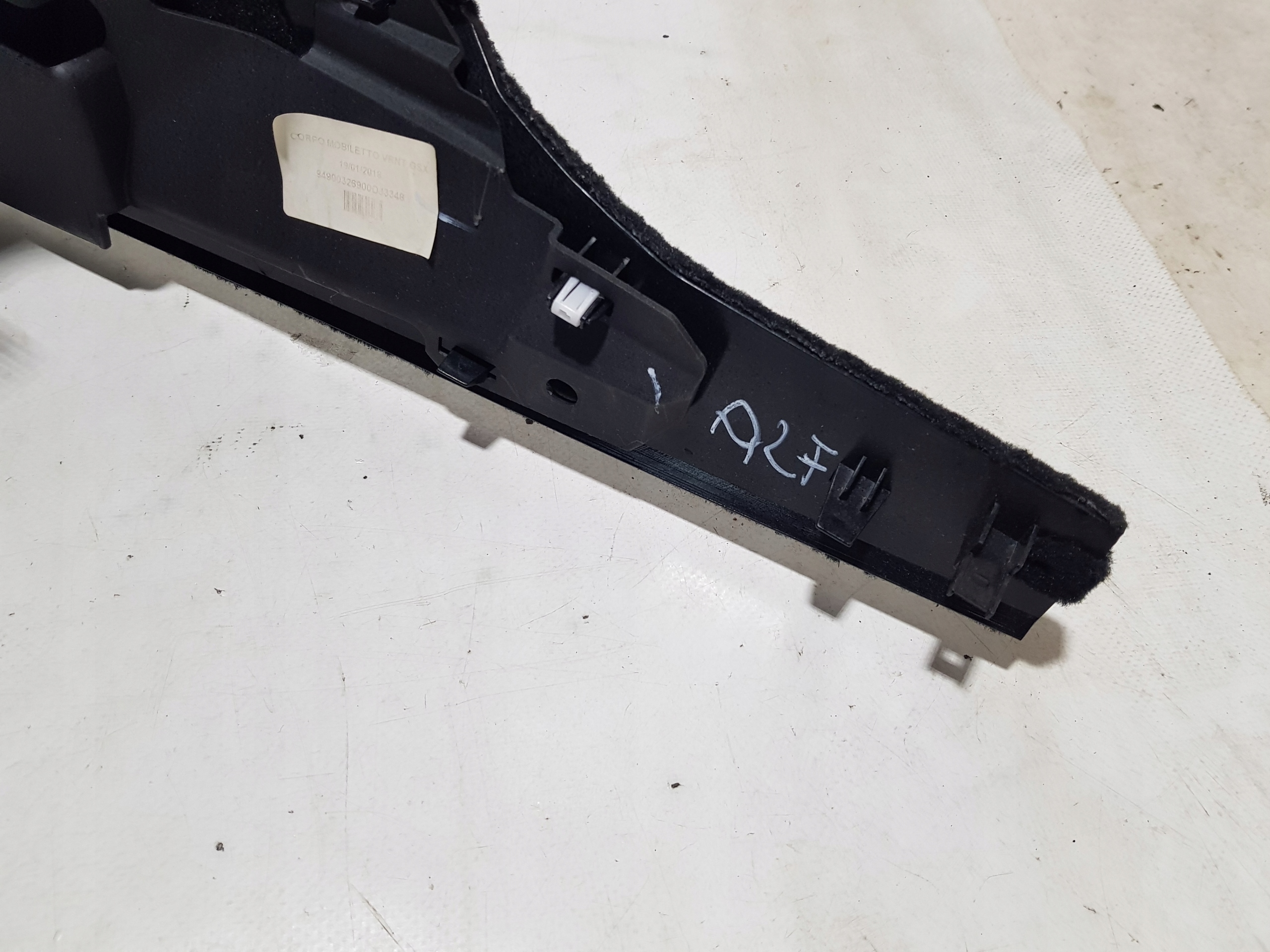 TUNEL central armrest LADOWARKA ALFA ROMEO STELVIO EUROPA EU