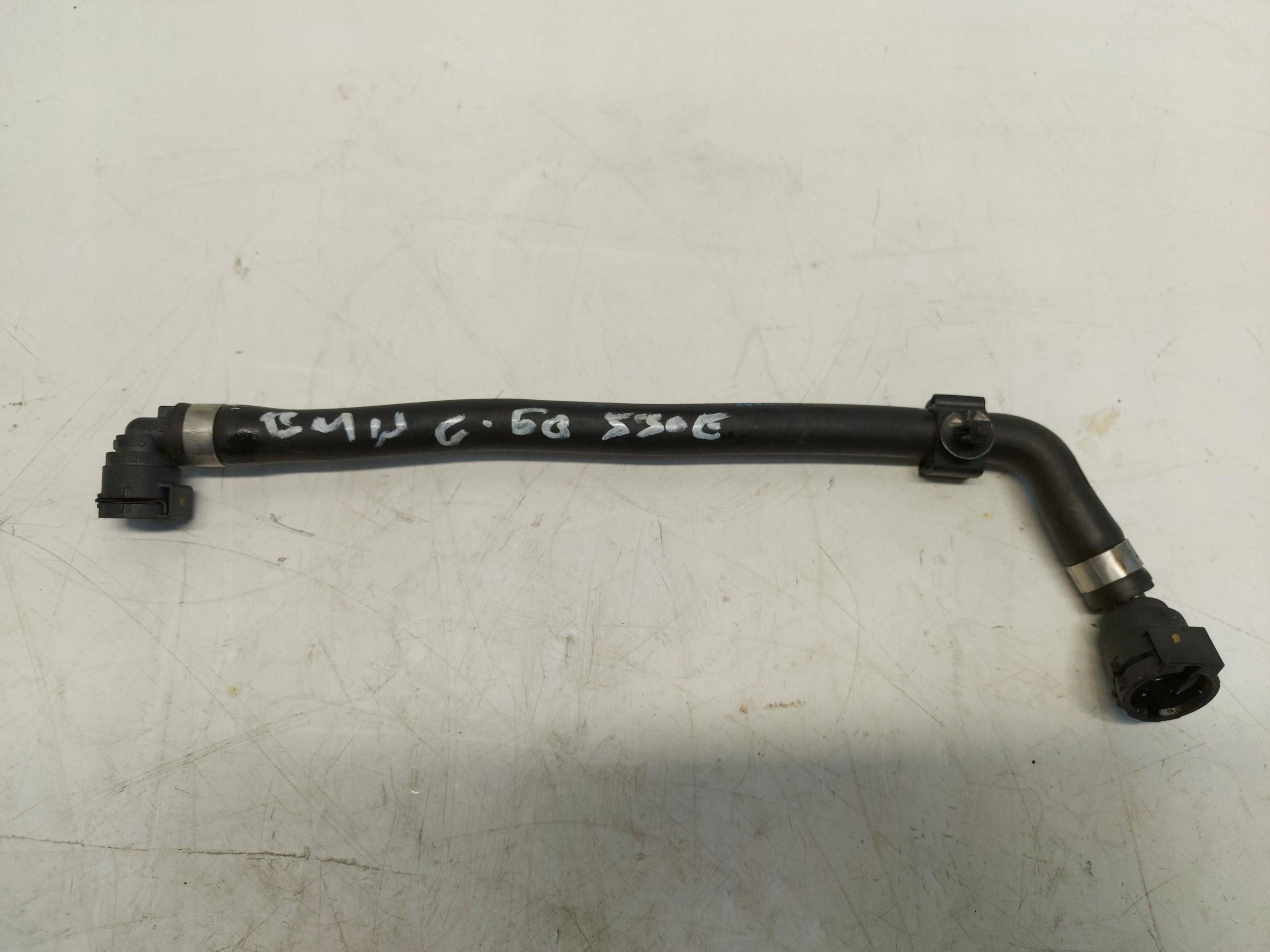 BMW 5 G60 530E x-drive prijenos cijev vode 5A79897
