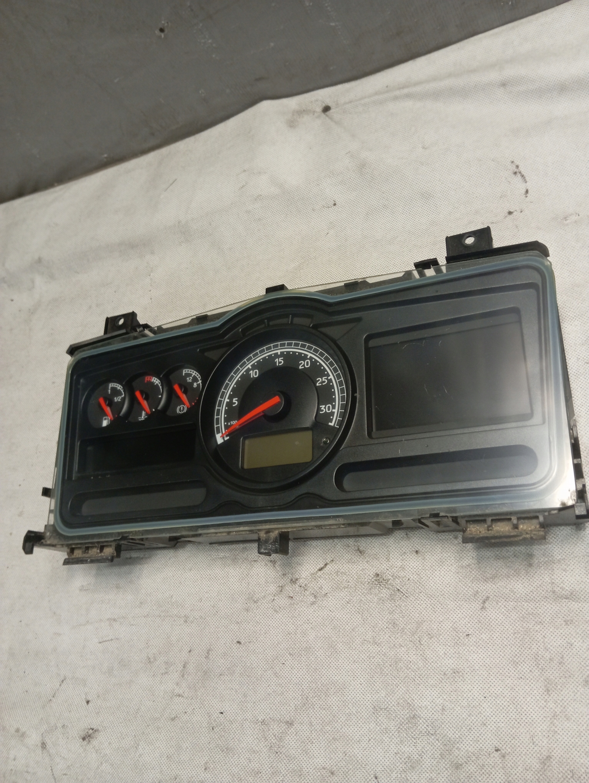 dials dials RENAULT PREMIUM DXI 7420977592-02