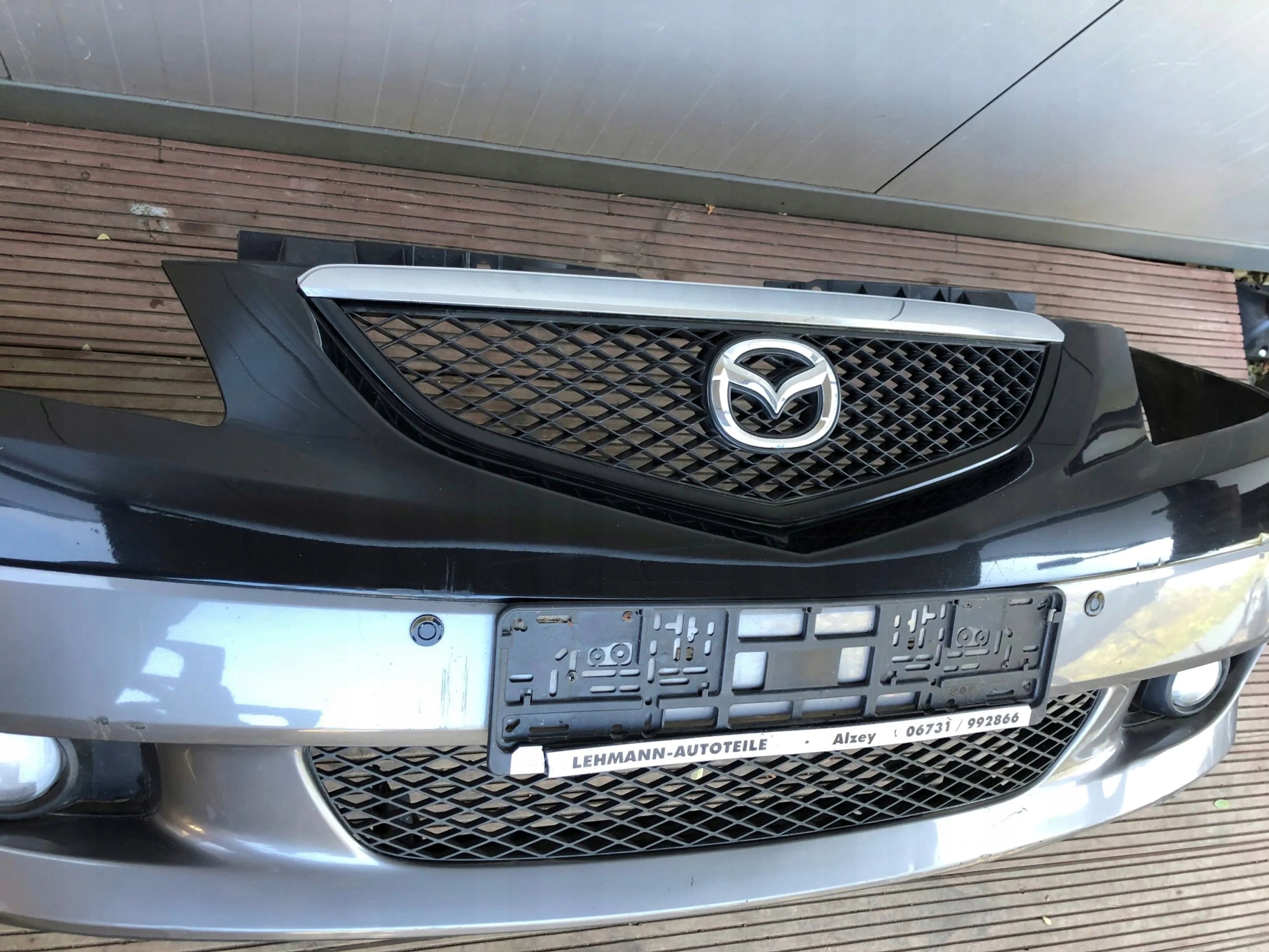 MAZDA MPV kompletní nárazník předek PDC