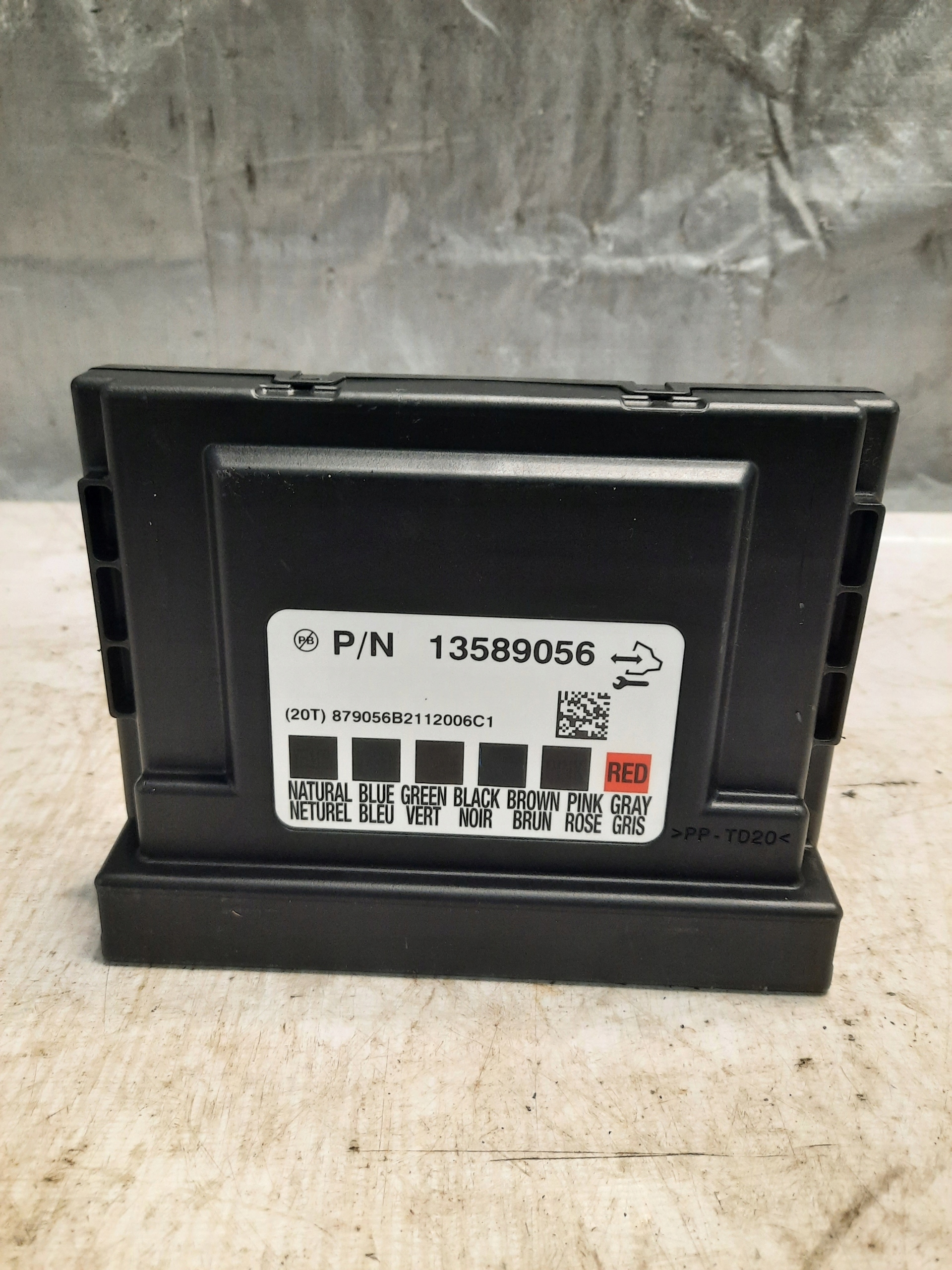 module control unit KOMFORTU OPEL ASTRA IV J 13589056