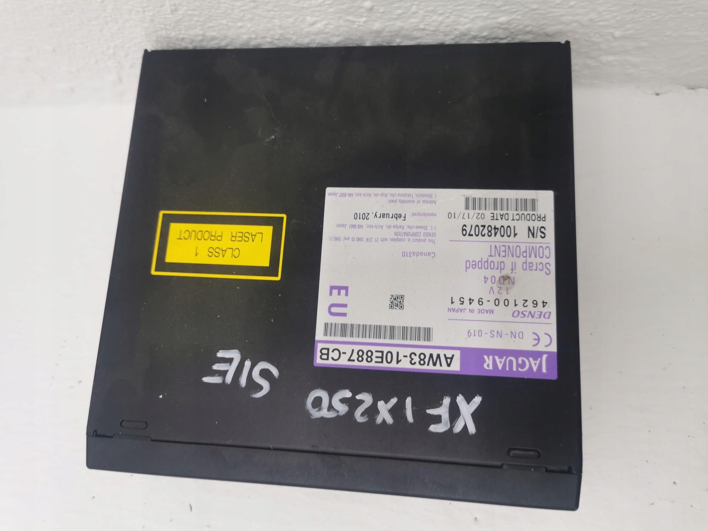 player navigation devices DVD JAGUAR XF X250 AW83-10E887