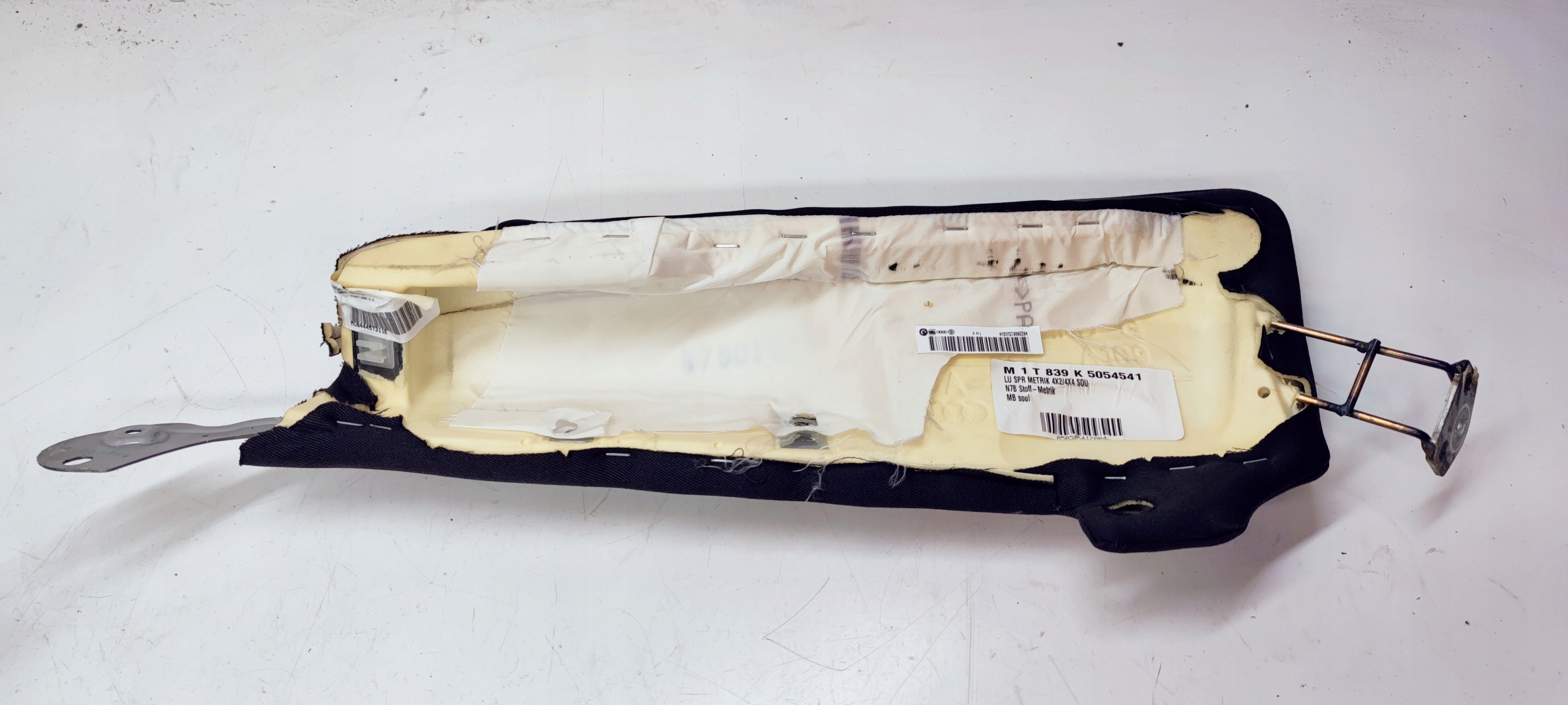 side KANAPY rear part right MATERIAL AUDI A3 8P