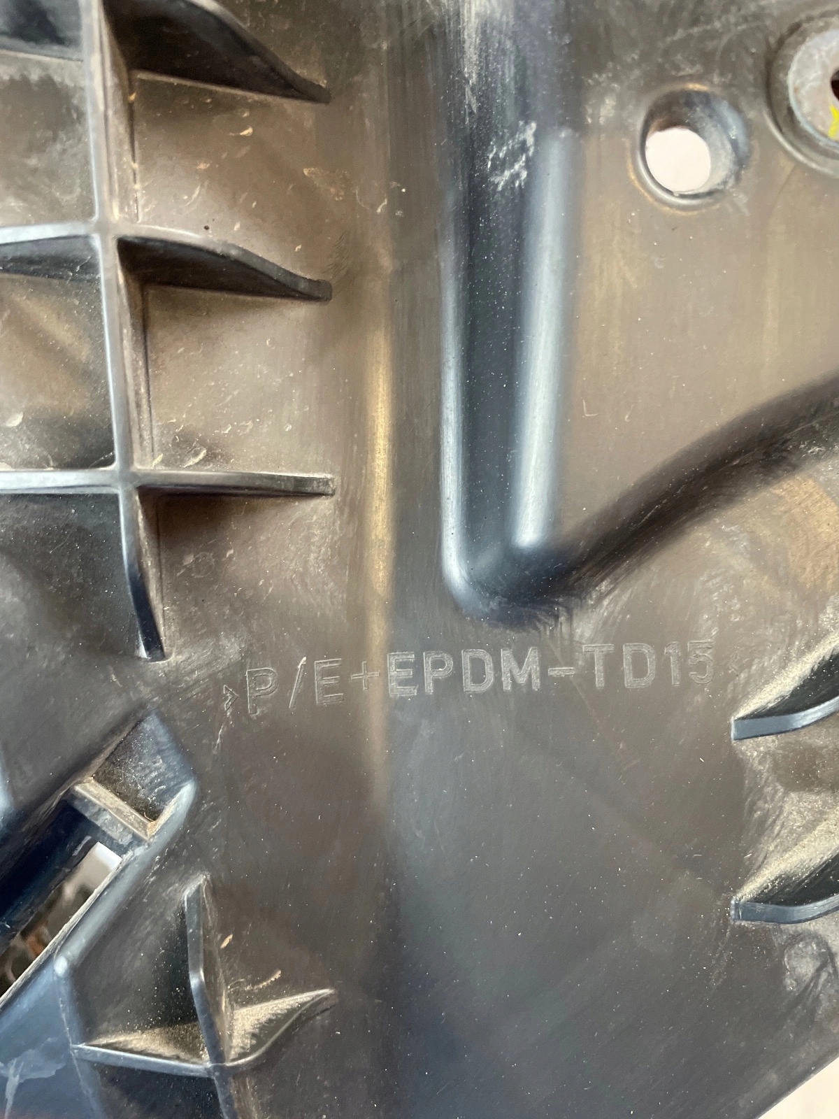 Support Support plaque Aile Avant Gauche Renault Trafic II Vivaro A
