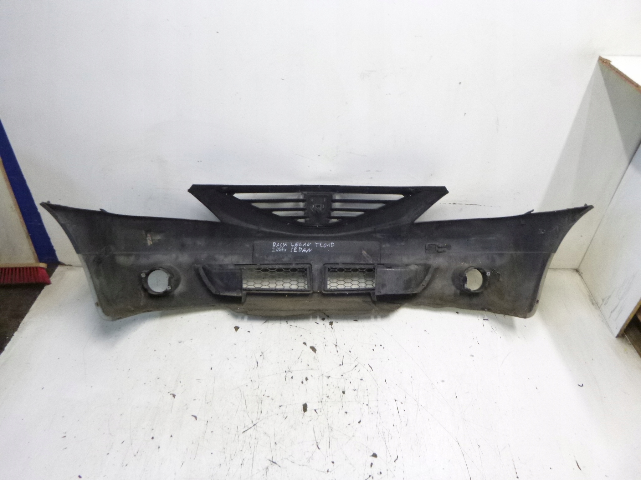 front bumper Dacia Logan TE01D 2004r.