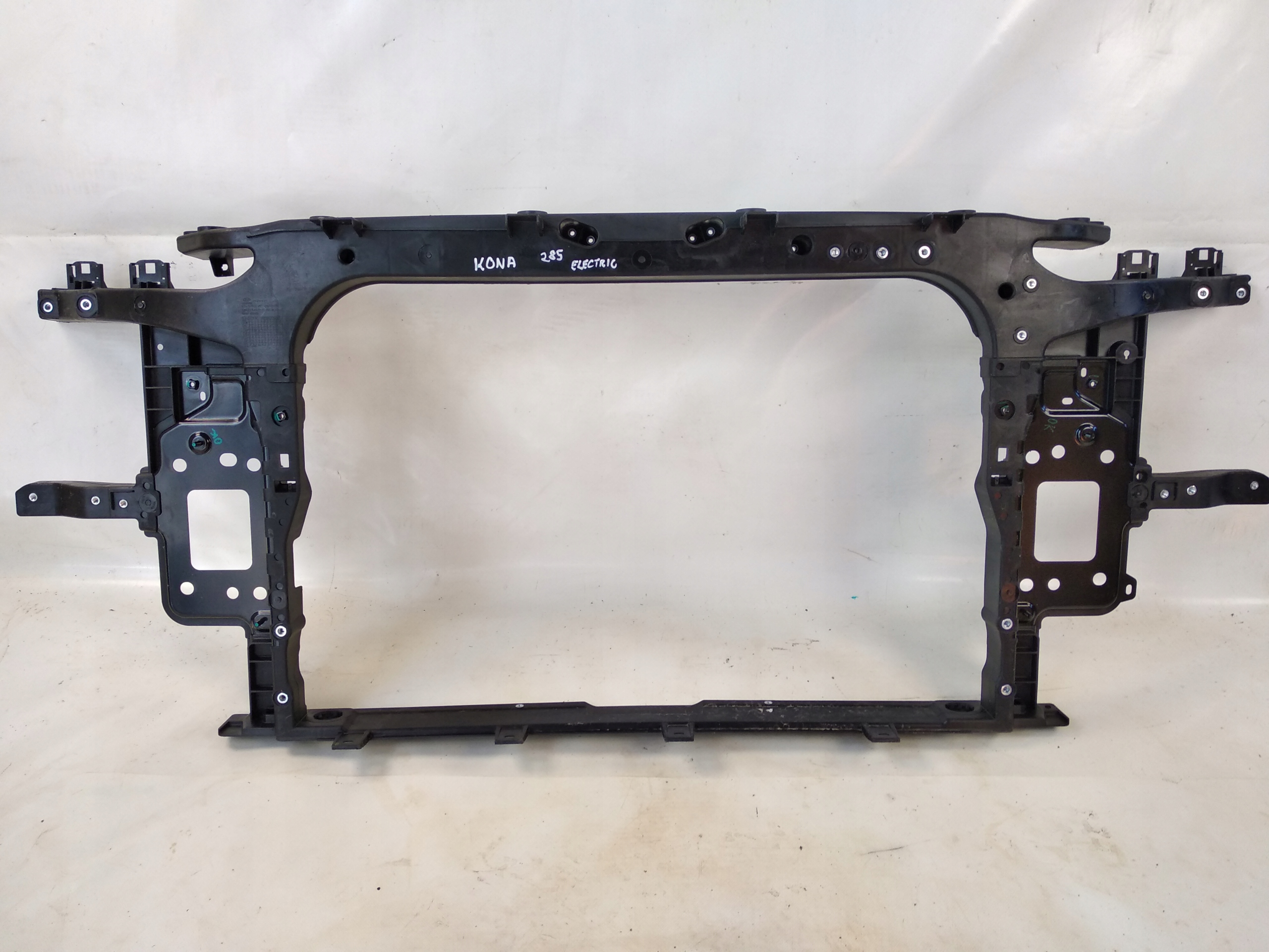 HYUNDAI KONA ELECTRIC PAS PRZEDNI PRZÓD 2017-