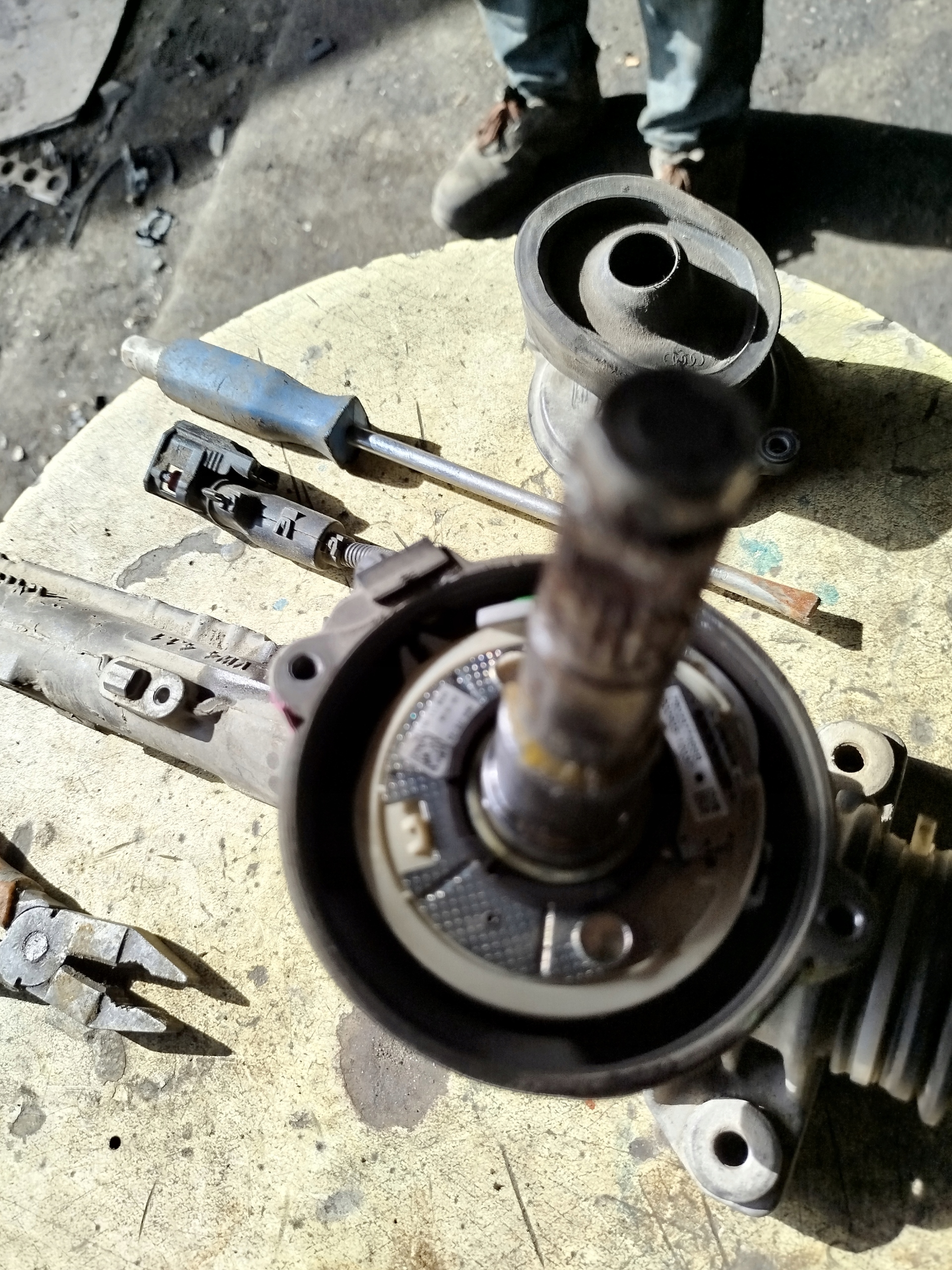 CZUJNIK KĄTA SKRĘTU VW GOLF 5 LEON 2 OCTAVIA II 403811001185