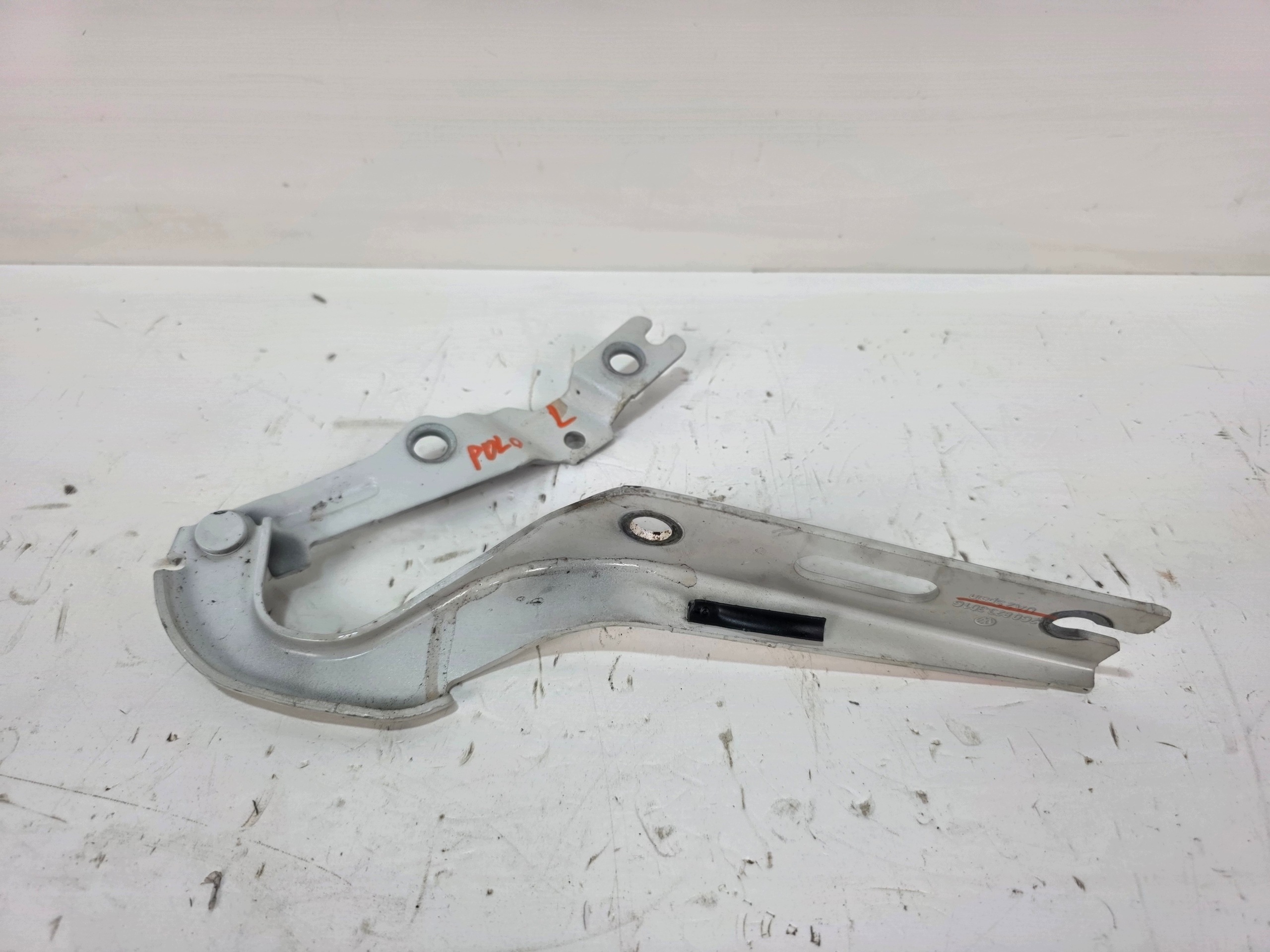 damper hinge bonnets left T-CROSS 2GM 2GM823301A LC9X