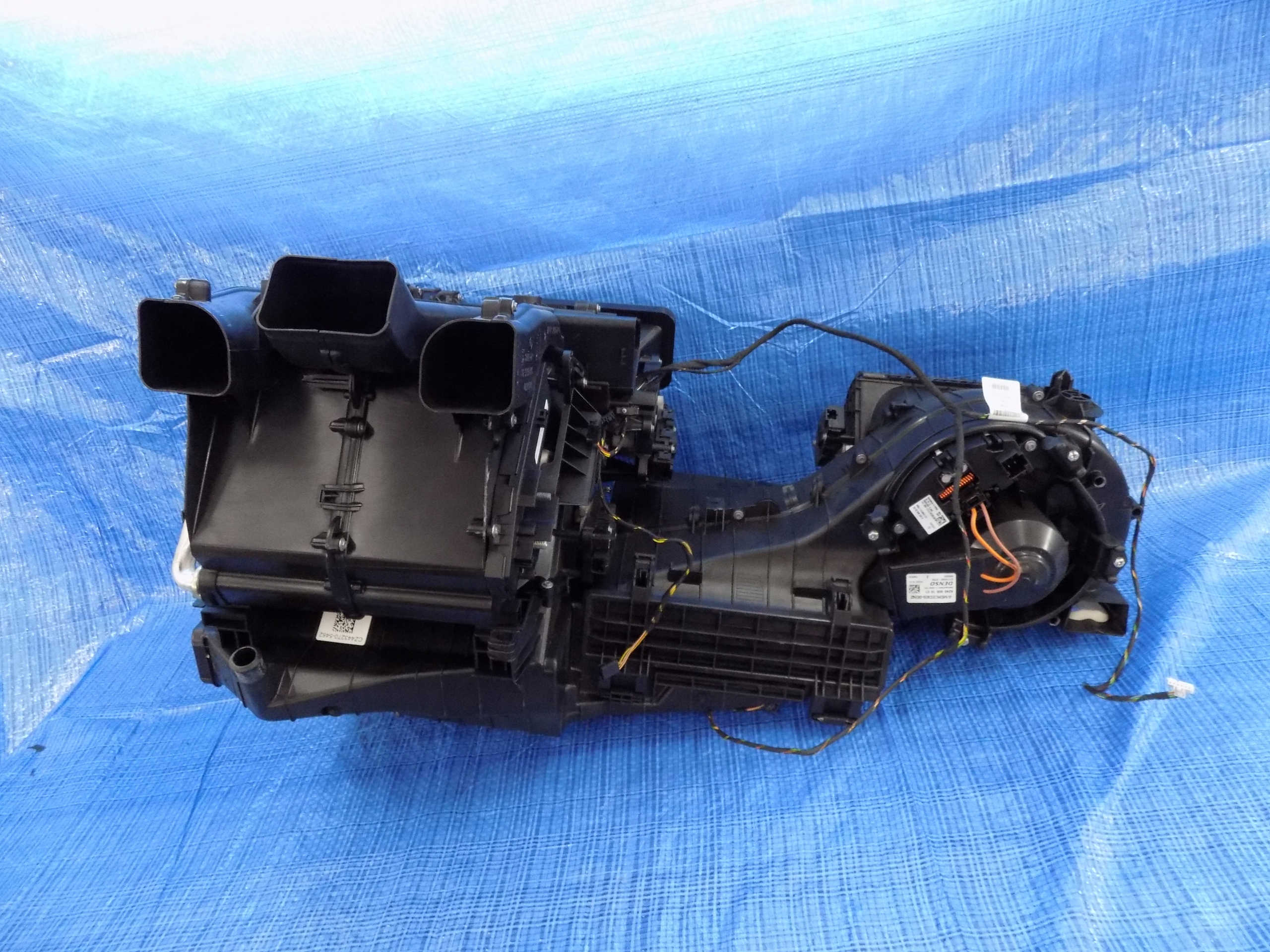 ohřívač MERCEDES W176 2 A2468305101 EUROPA