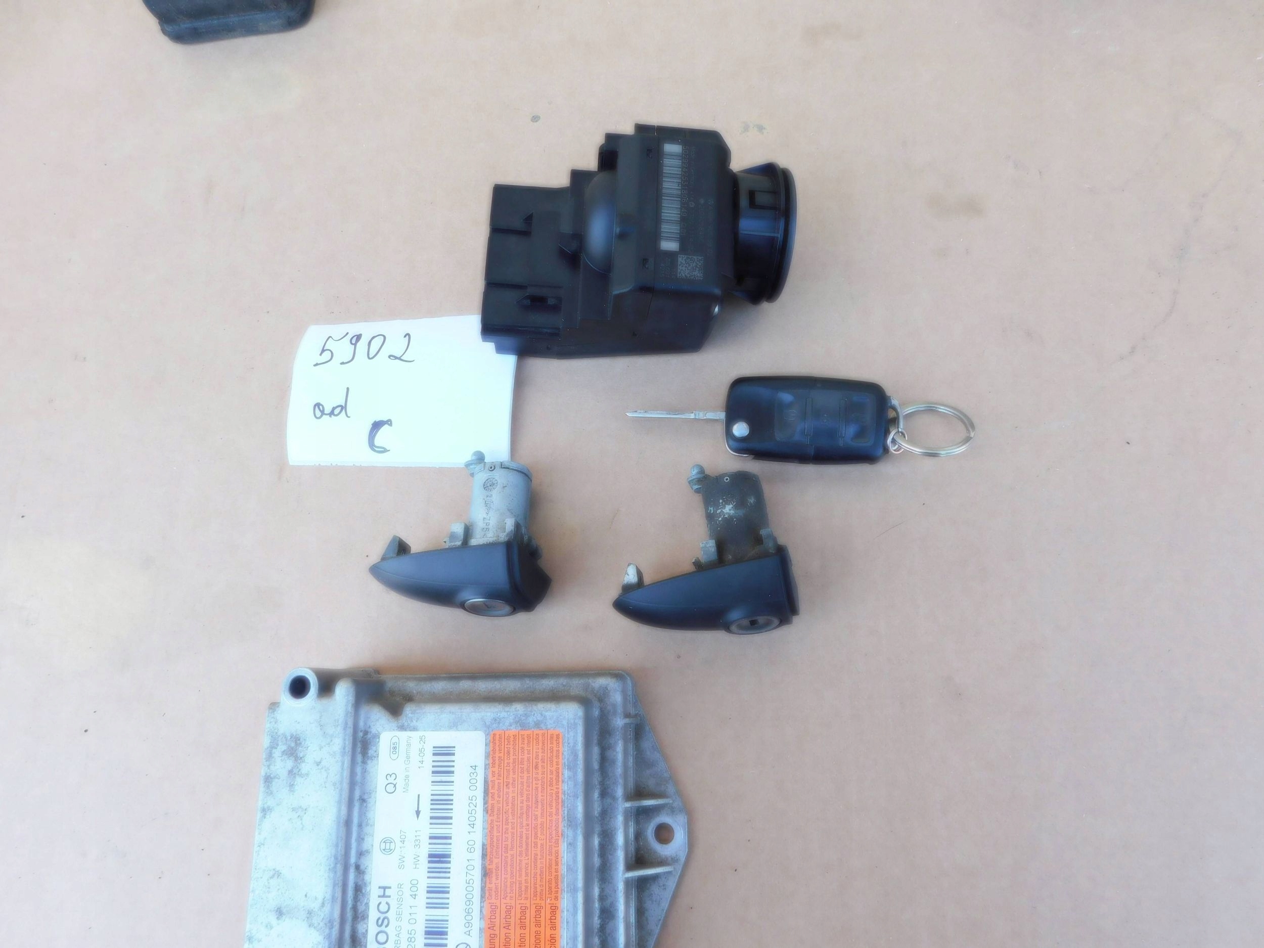 ignition A9069005902 Crafter Sprinter 906 key wkladki sensor airbag OEM