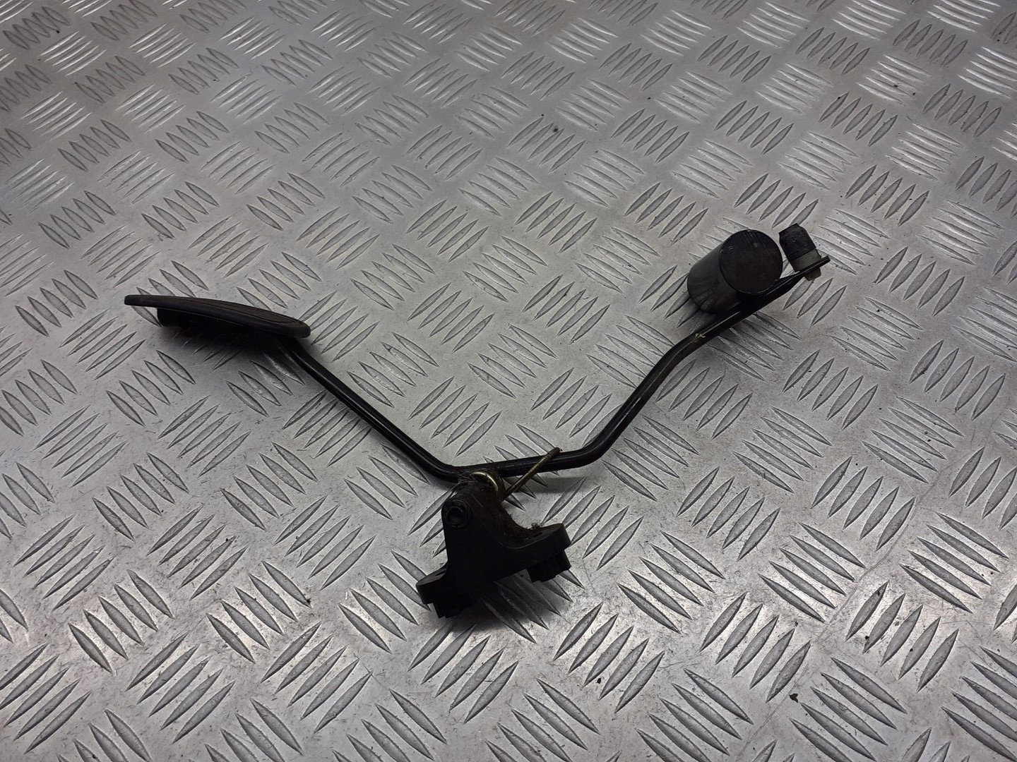 PEDAŁ GAZU TOYOTA AVENSIS T25 1.8 Typ samochodu Samochody osobowe