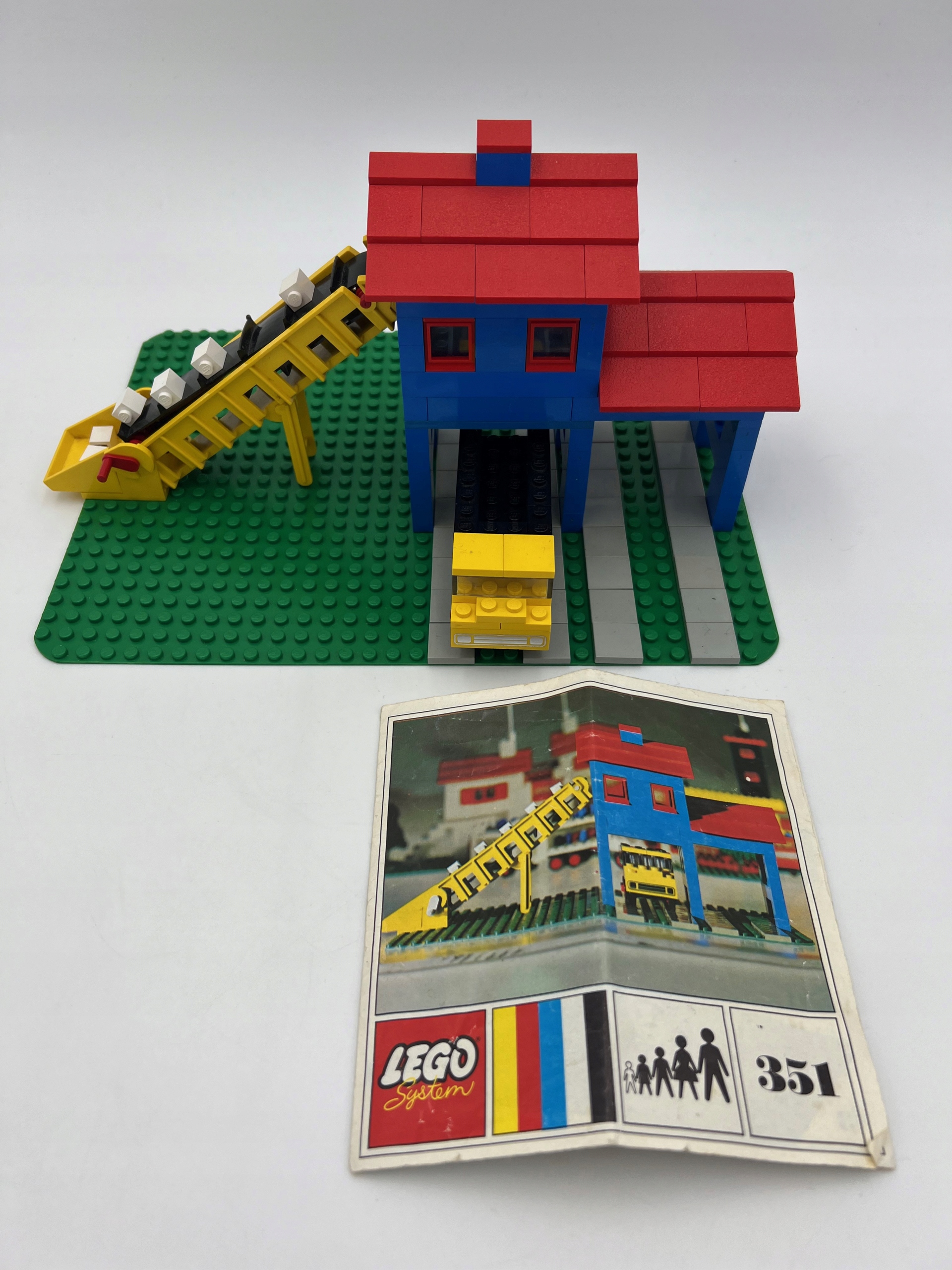 Lego Legoland 351 Loader Hopper with Truck