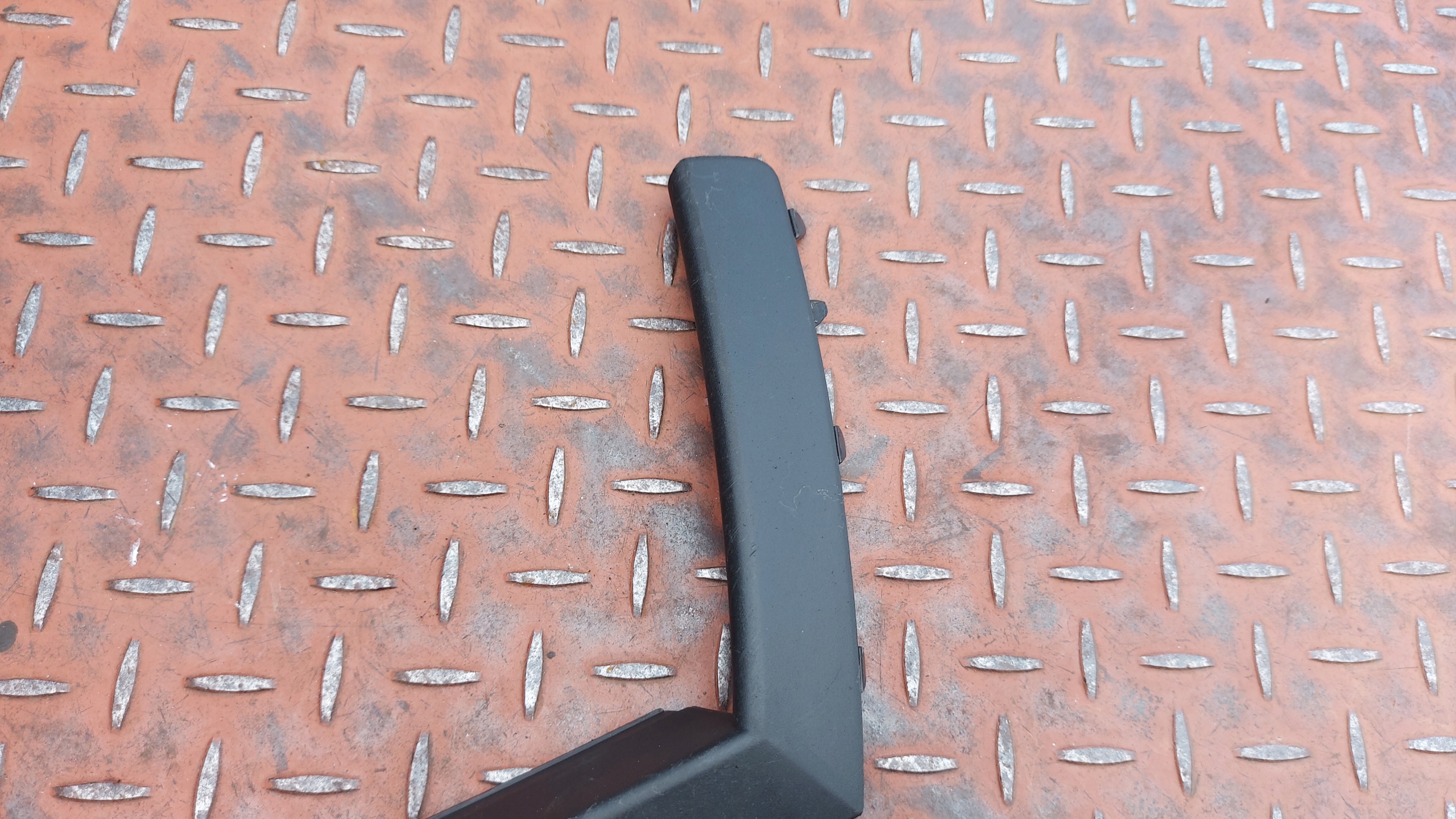 moulding grid of a bumper right right front SKODA OCTAVIA IV 20