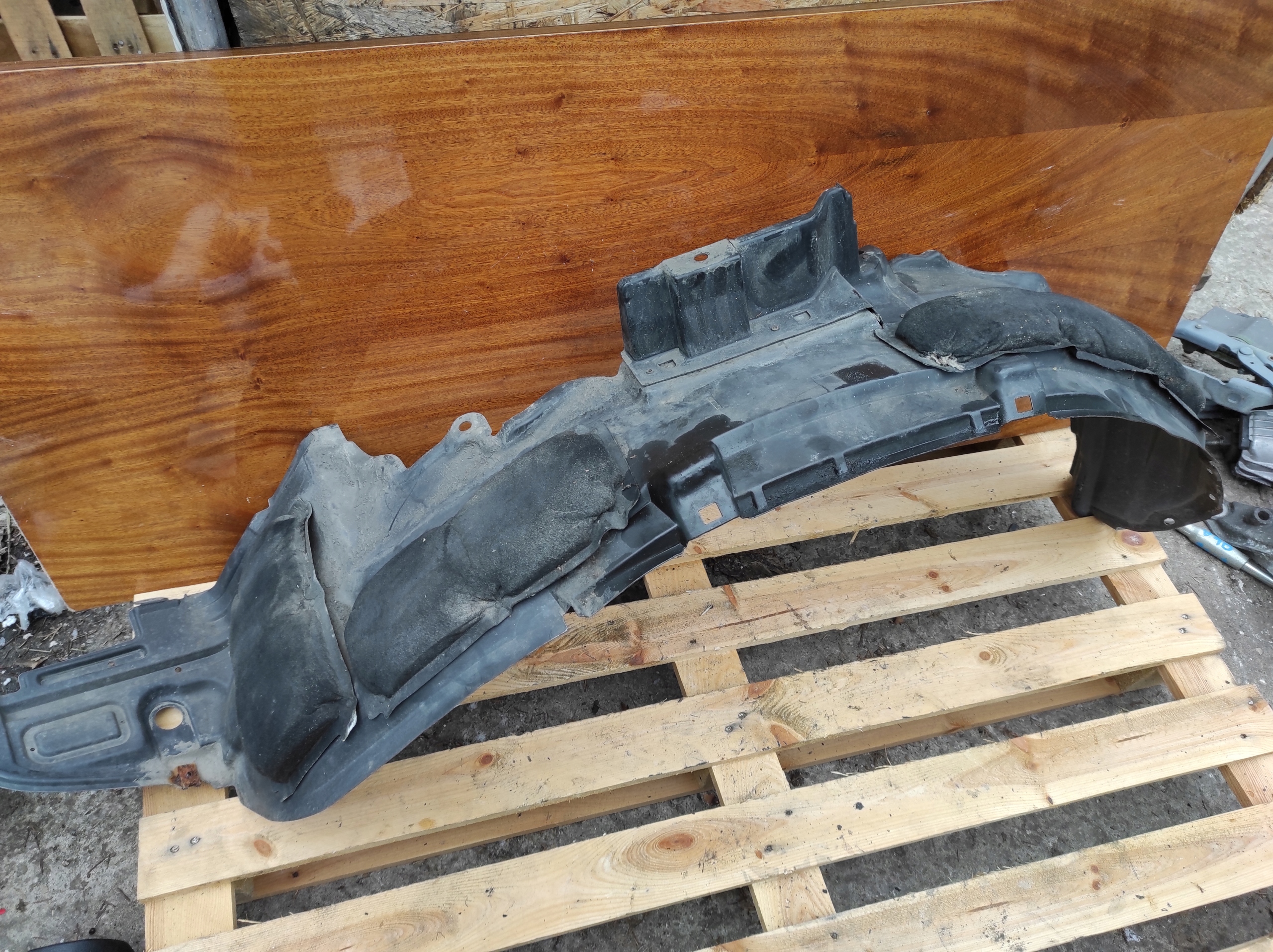 mudguard left front left front NISSAN X - TRAIL T30 LIFT 63841EQ000