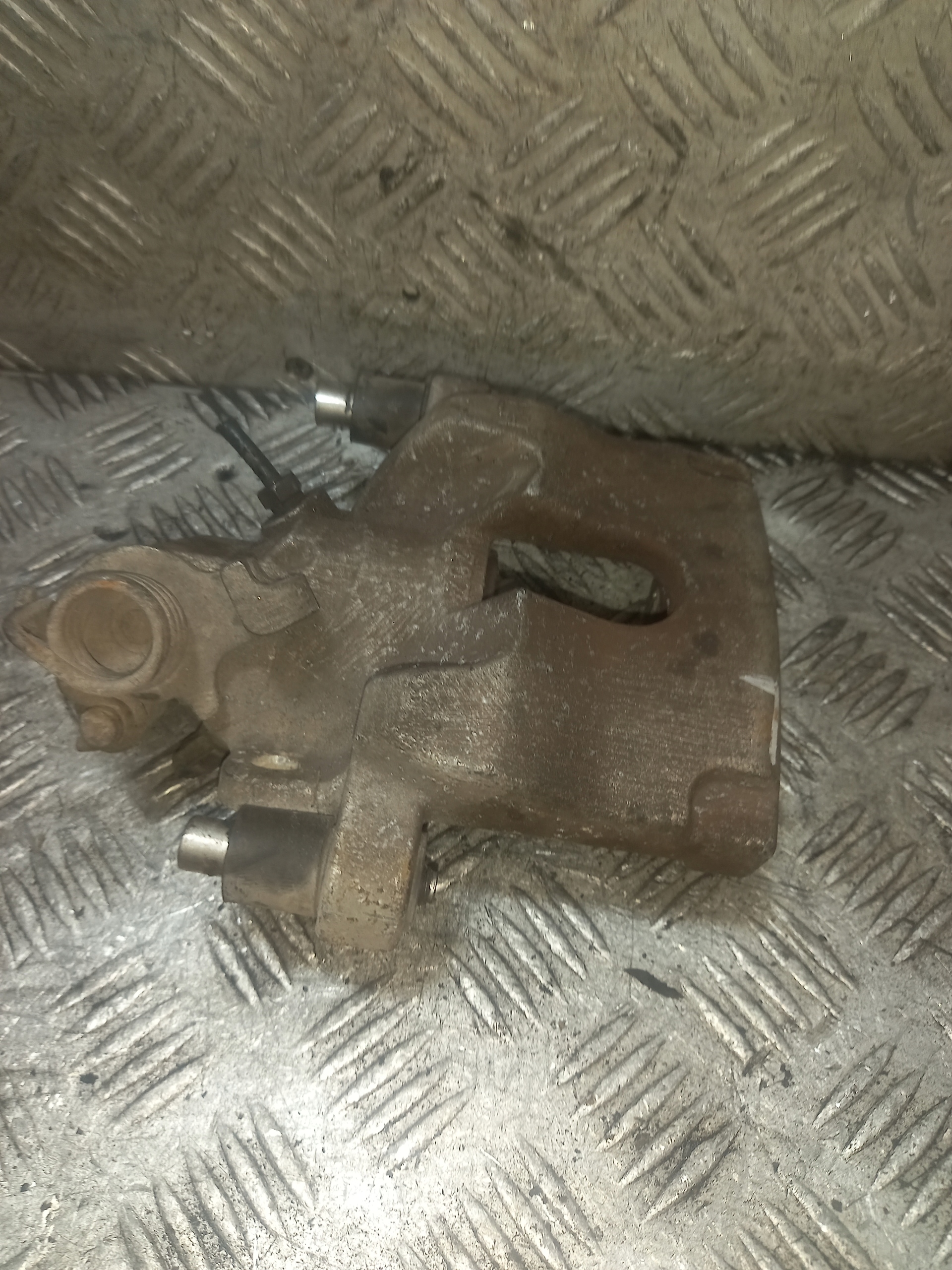 caliper brake left rear part rear RENAULT LAGUNA 3