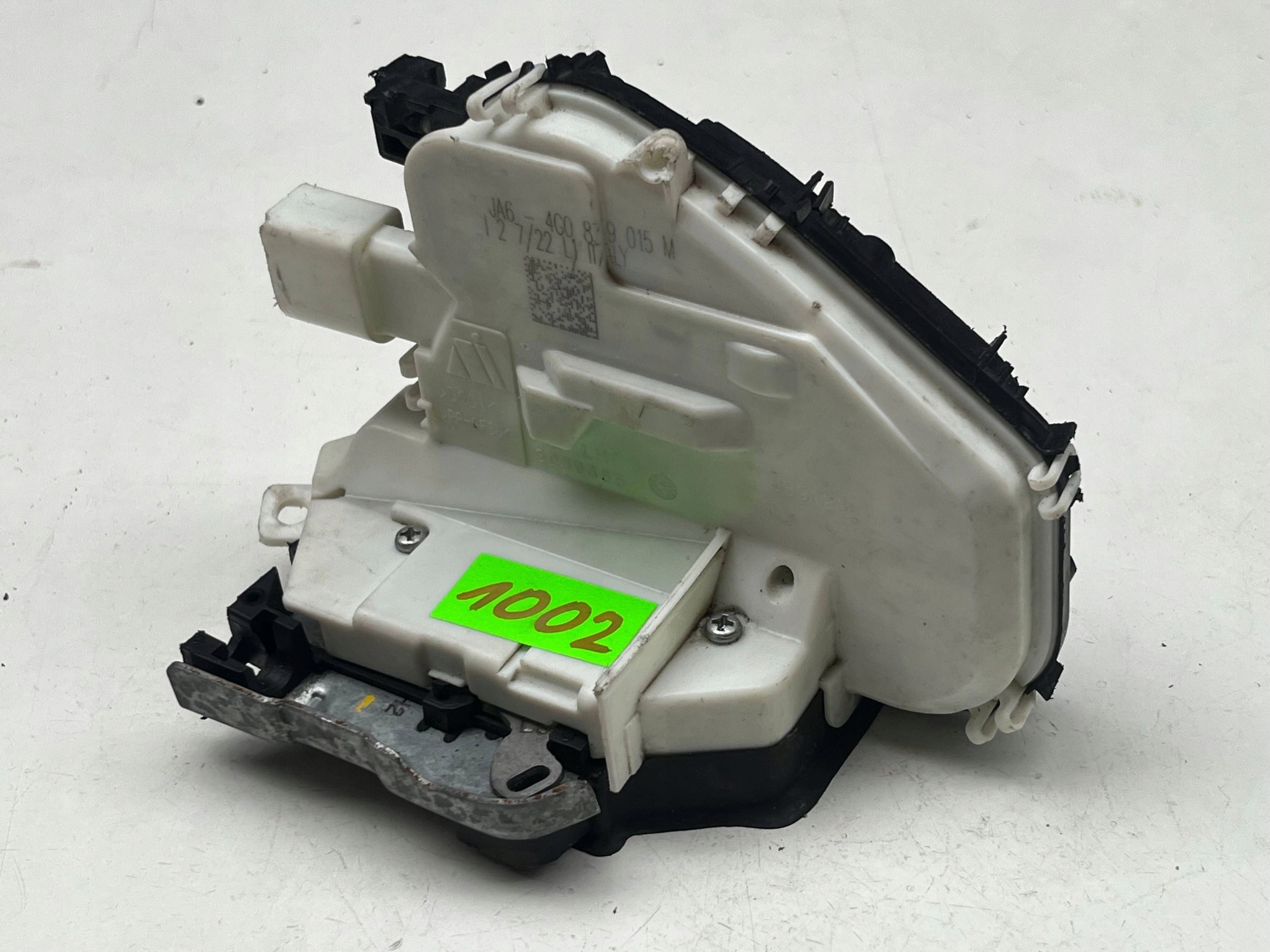 AUDI A6 C7 lock door left rear part 4G0839015M @M